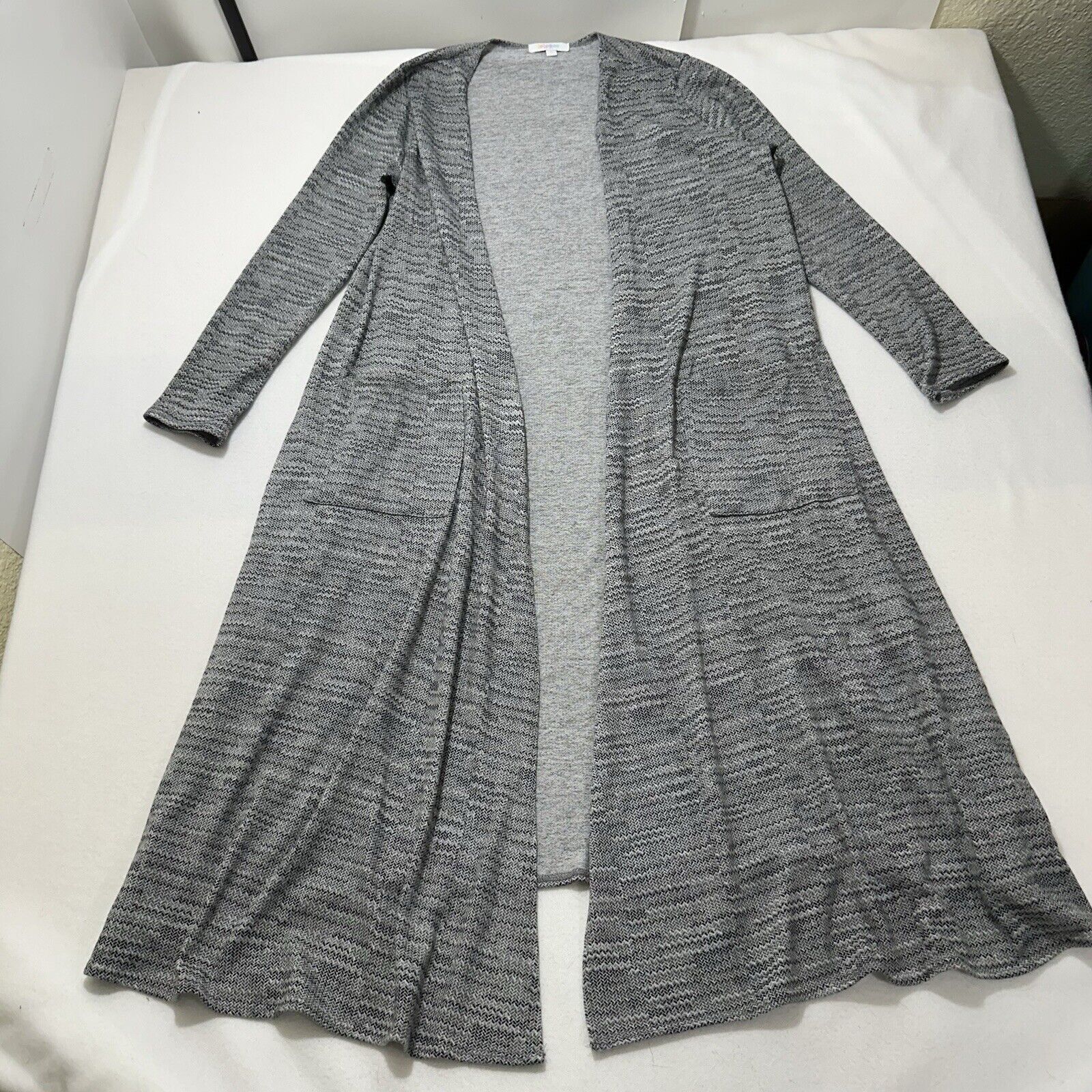 Other LuLaRoe Sarah Small Open Front Gray Duster Cardigan Sweater Size S / US 4 / IT 40 - 1 Thumbnail