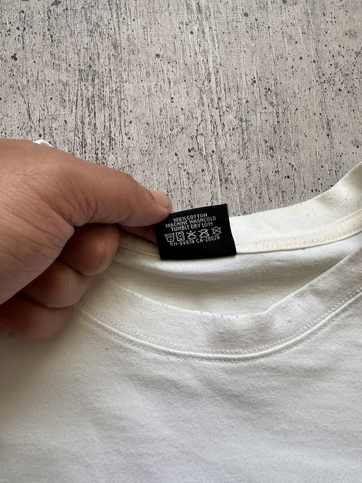 Stussy Vintage Stussy Spyder Distressed Crew Neck Tee Size US L / EU 52-54 / 3 - 7 Thumbnail
