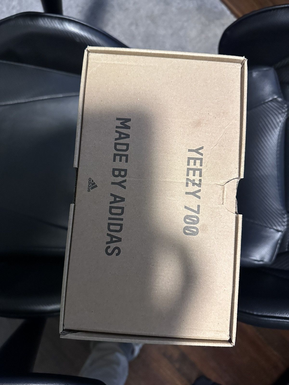 Adidas Yeezy 700 V3 'Fade Salt' Size US 8 / EU 41 - 12 Thumbnail