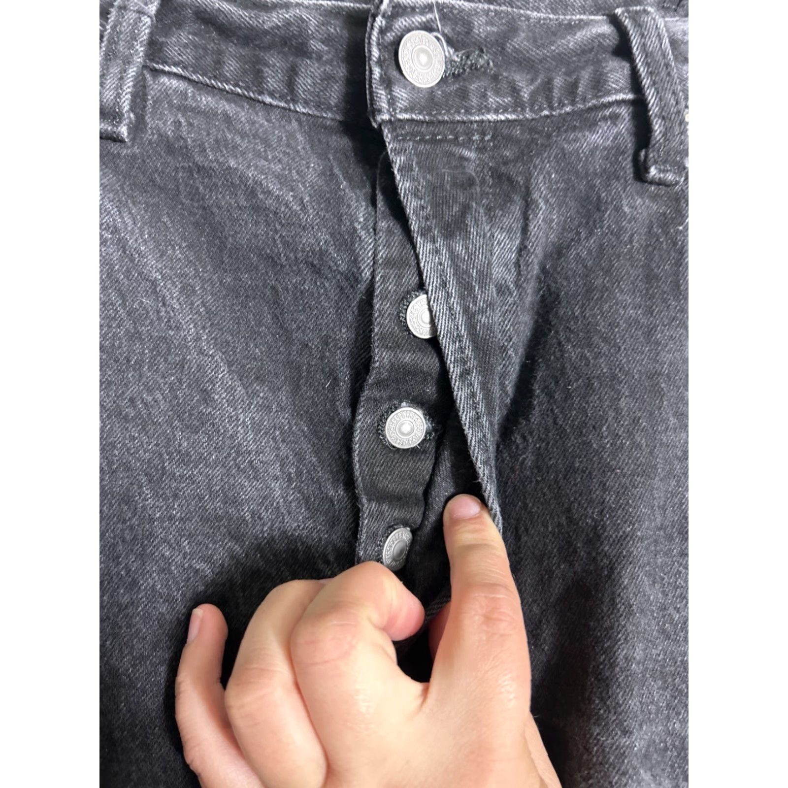 Levi's VINTAGE Levi's 501 Button Fly Straight Jeans Black Mens Size 38x34 Size US 38 / EU 54 - 6 Thumbnail