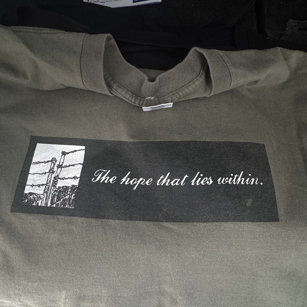 Band Tees × Vintage Rare Vintage 90s Focused – The Hope That Lies Within Size US XL / EU 56 / 4 - 4 Thumbnail
