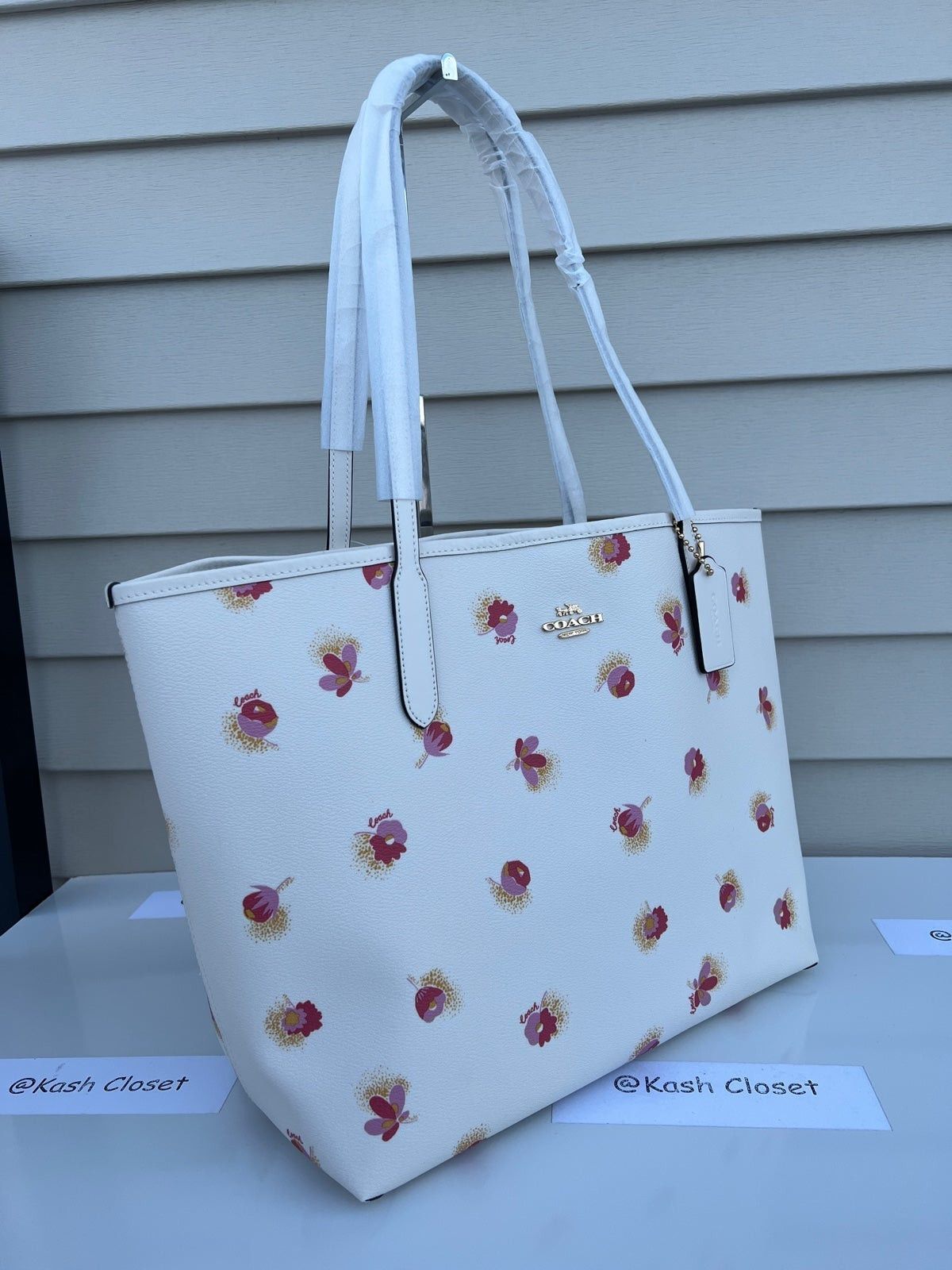 Coach Pop Floral City Tote (Chalk) high quality