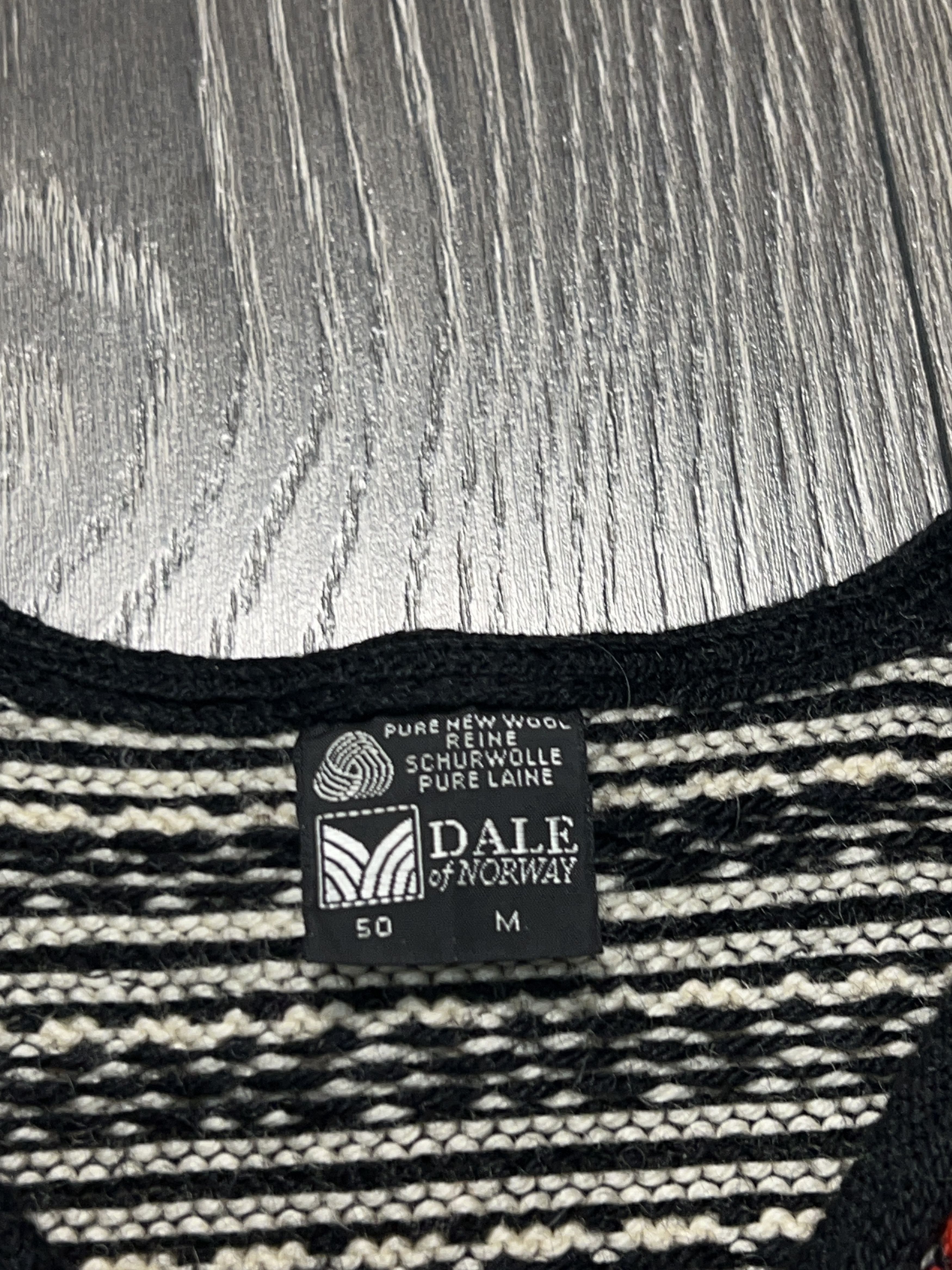 Traditional Weatherwear Wool Knit Clasp Cardigan Sweater Traditional Size 50 M Size US M / EU 48-50 / 2 - 5 Thumbnail