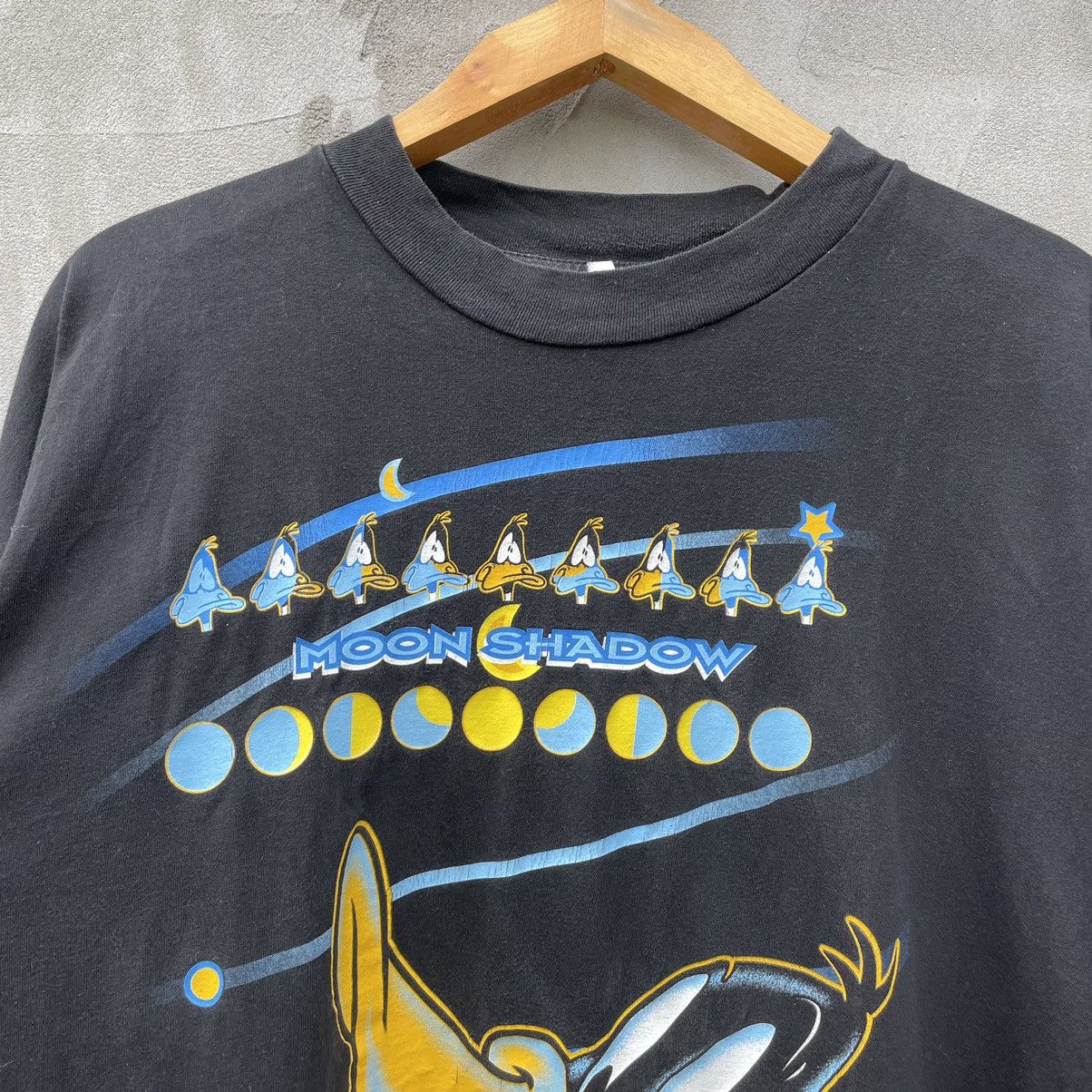 Cartoon Network × Warner Bros Vintage 1998 Duffy Duck Moon Shadow T-Shirt Size US M / EU 48-50 / 2 - 4 Thumbnail