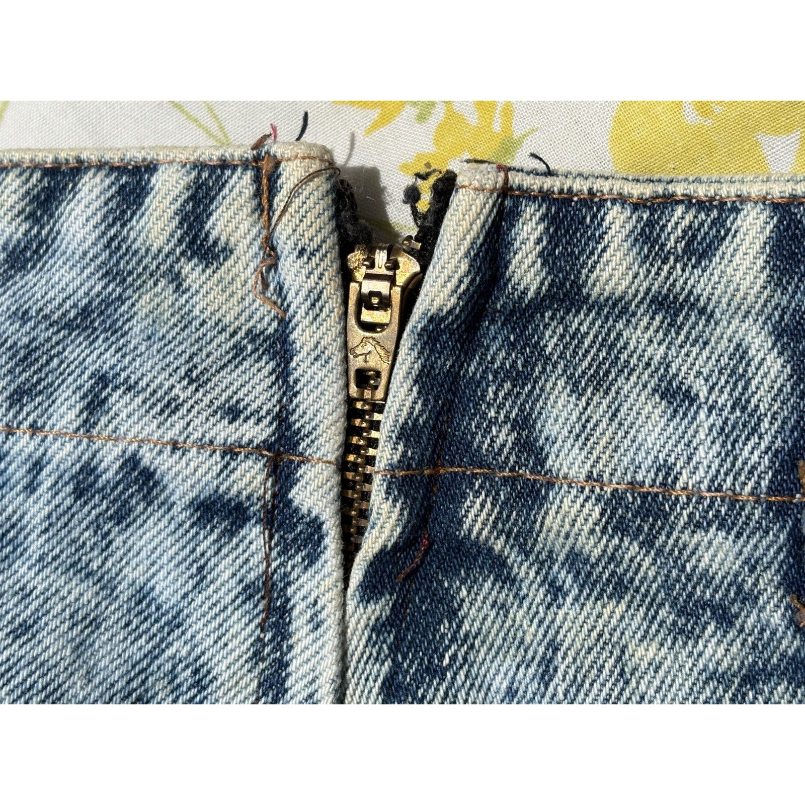 Vintage Bongo Skirt WMN 5 (24") Gene Montesano Denim 80s/90s Grunge Size 24" / US 00 / IT 34 - 9 Thumbnail