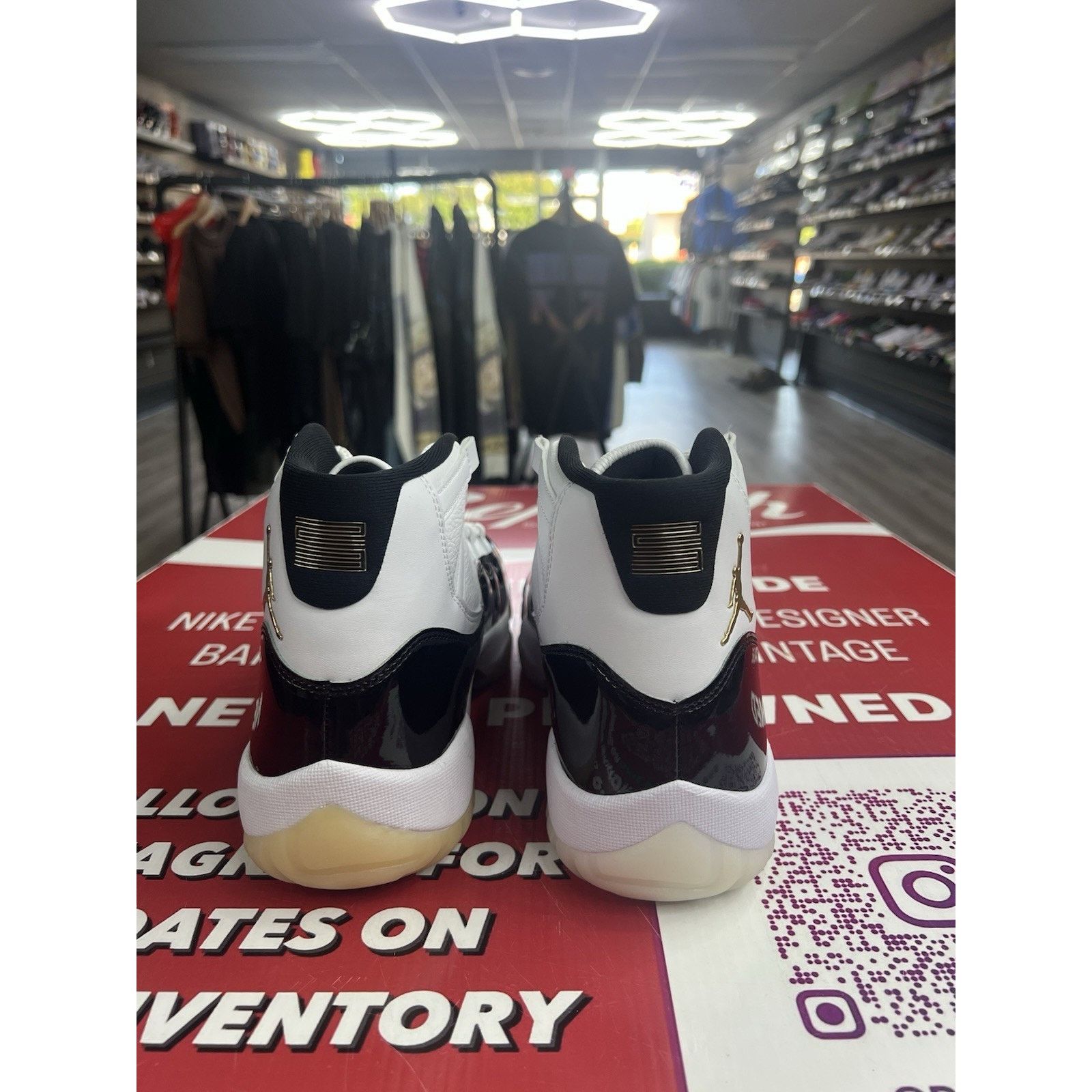Jordan Brand Air Jordan 11 Gratitude Size 10.5 CT8012-170 Size US 10.5 / EU 43-44 - 5 Thumbnail