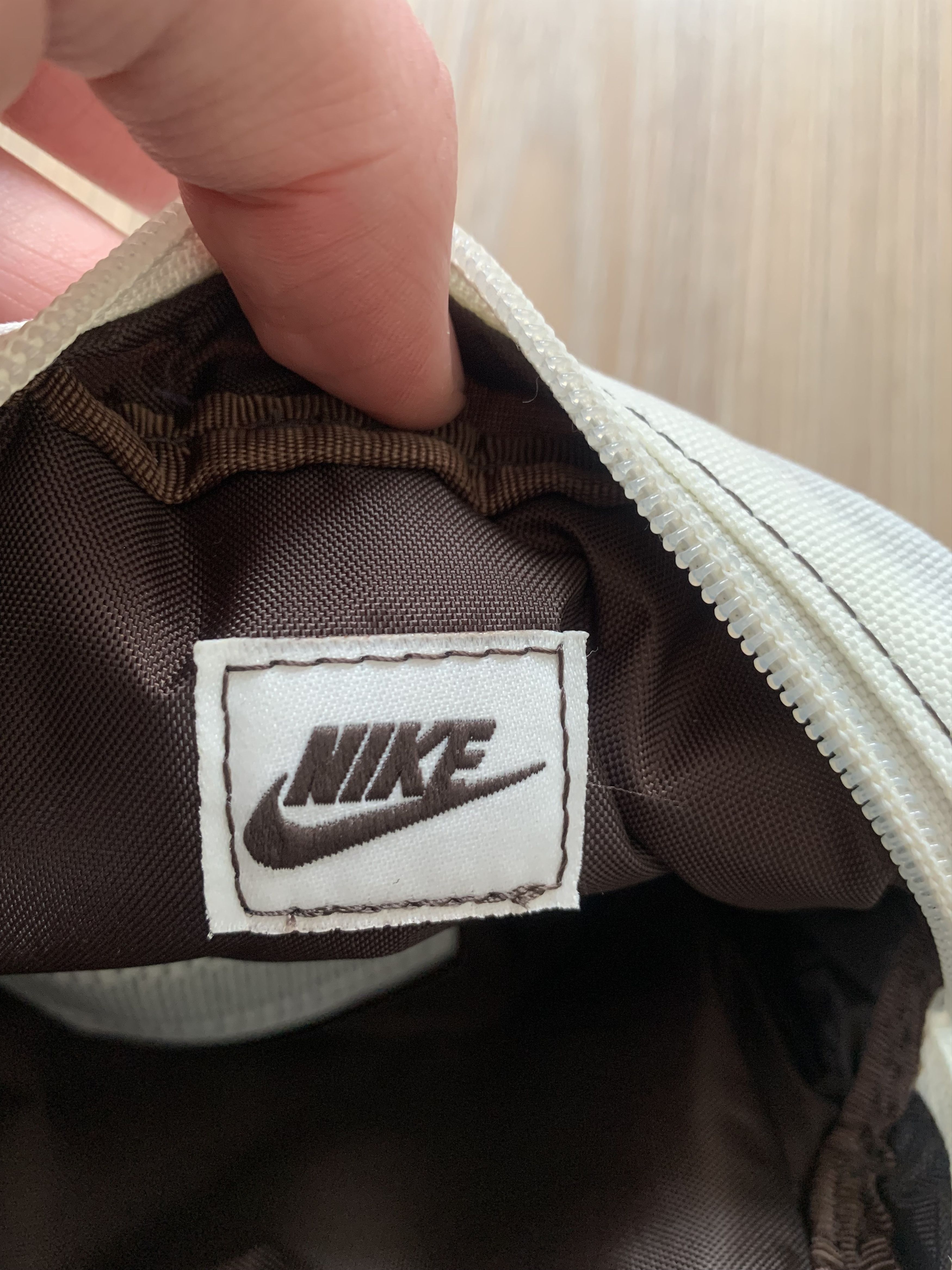 Nike Vintage Nike White Printed Messenger Bag Size ONE SIZE - 10 Thumbnail