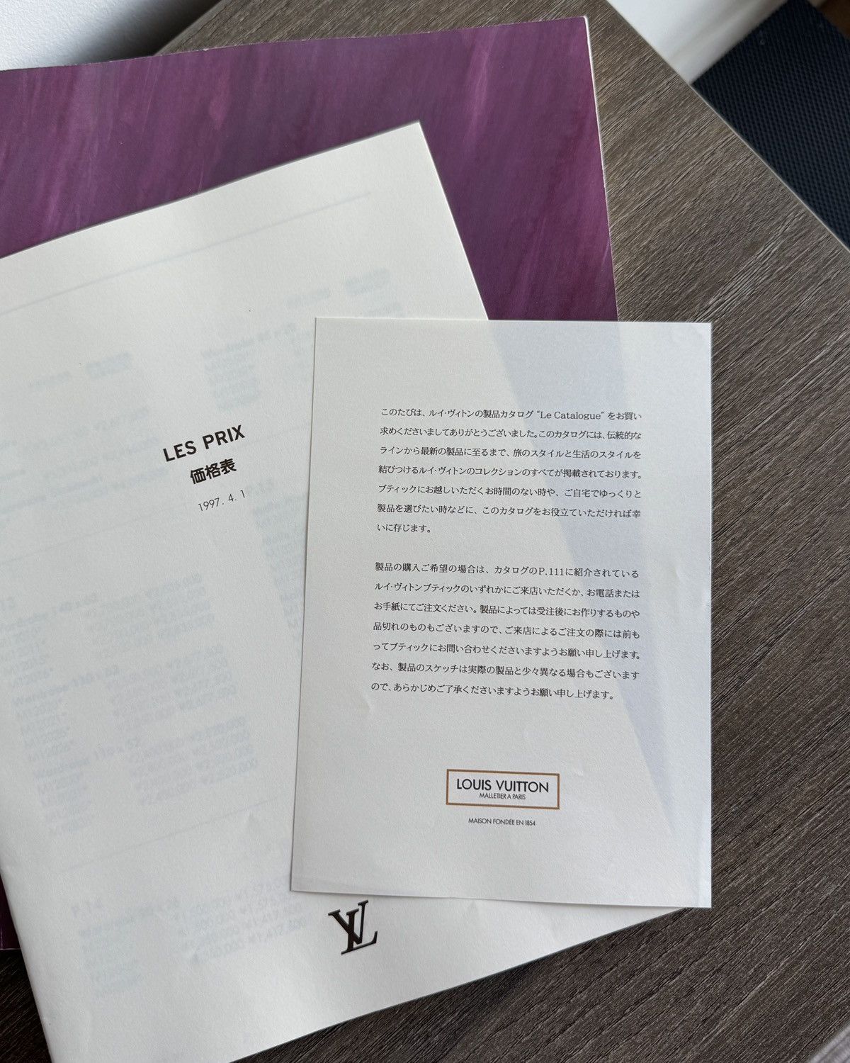Louis Vuitton Louis Vuitton 1996 Le Catalogue Book Size ONE SIZE - 4 Thumbnail