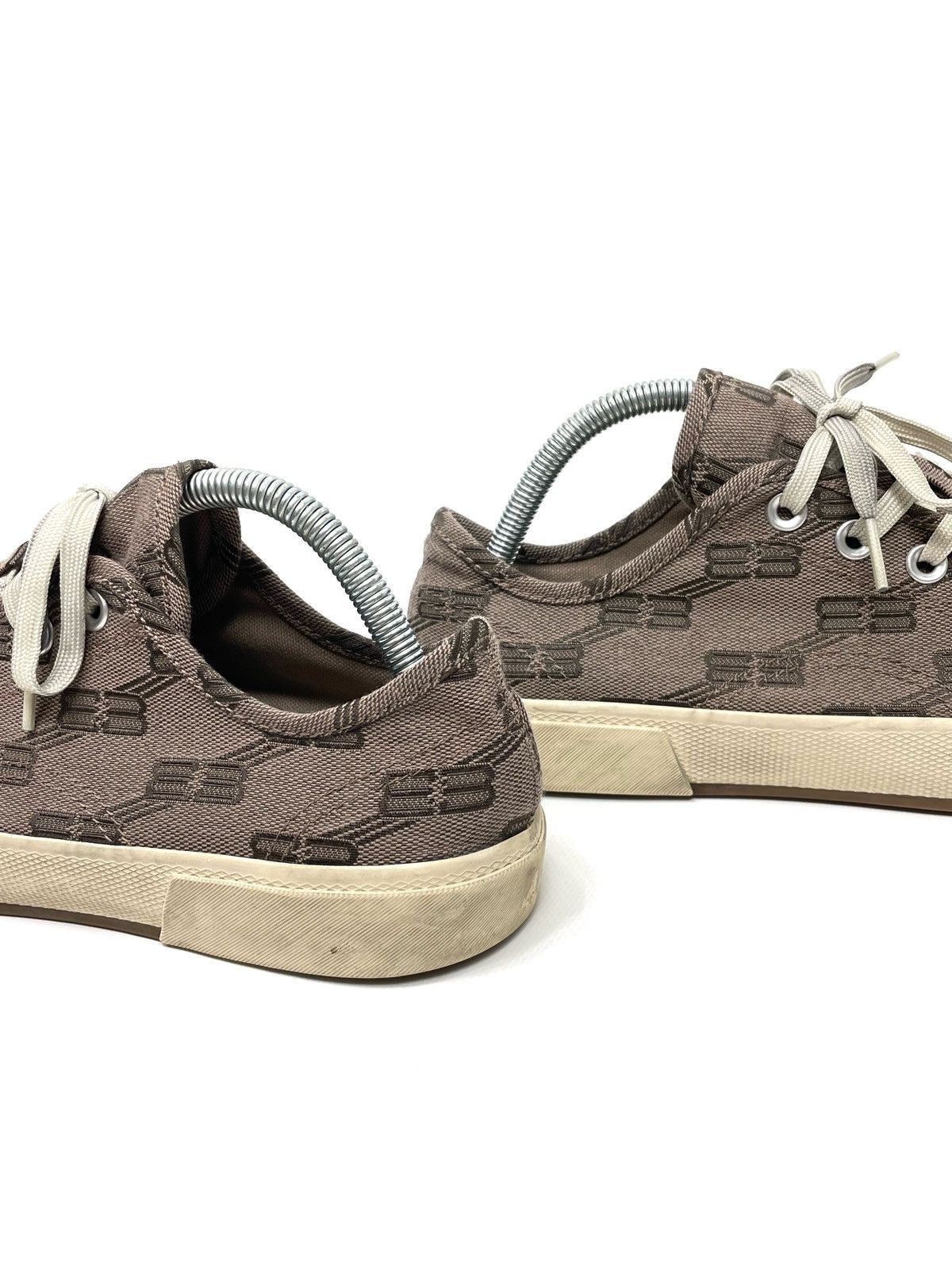 Balenciaga Balenciaga All Over BB Logo Low Top Sneakers - EU 41 (UK 8) Size US 11 / IT 41 - 6 Thumbnail