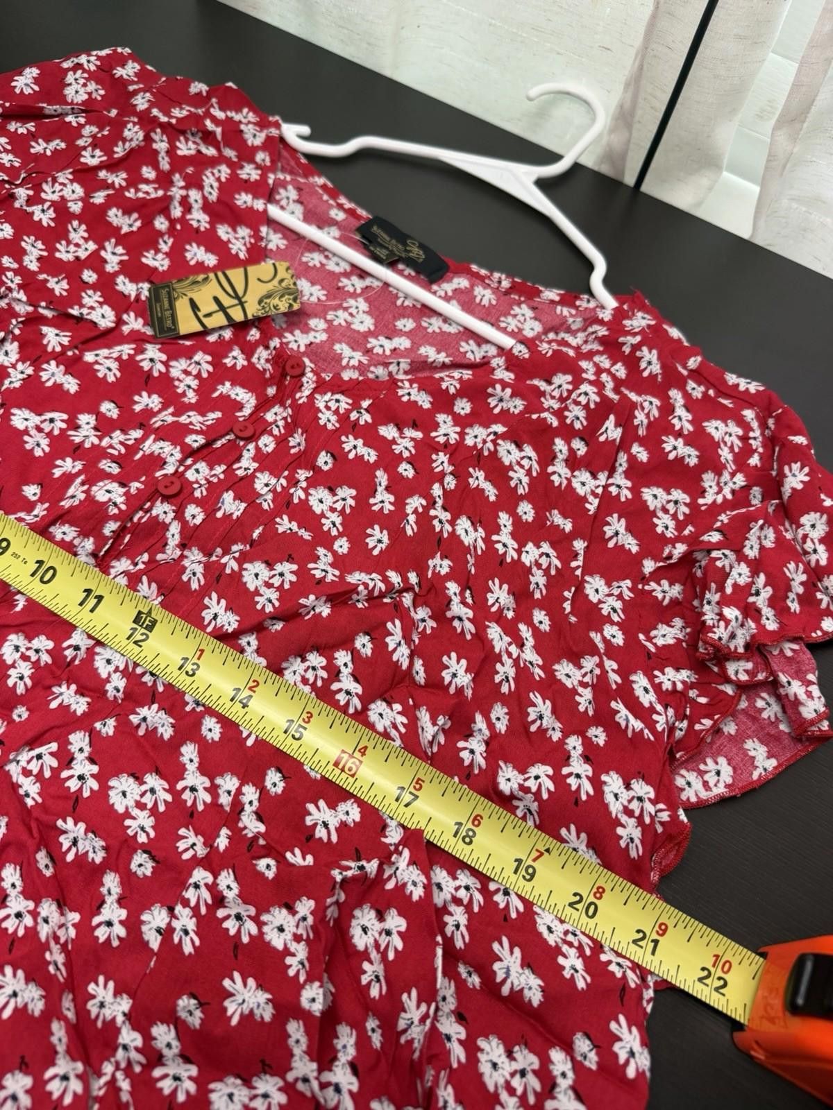 Other Suzanne Betro 4X Red White Floral Button Size M / US 6-8 / IT 42-44 - 5 Thumbnail
