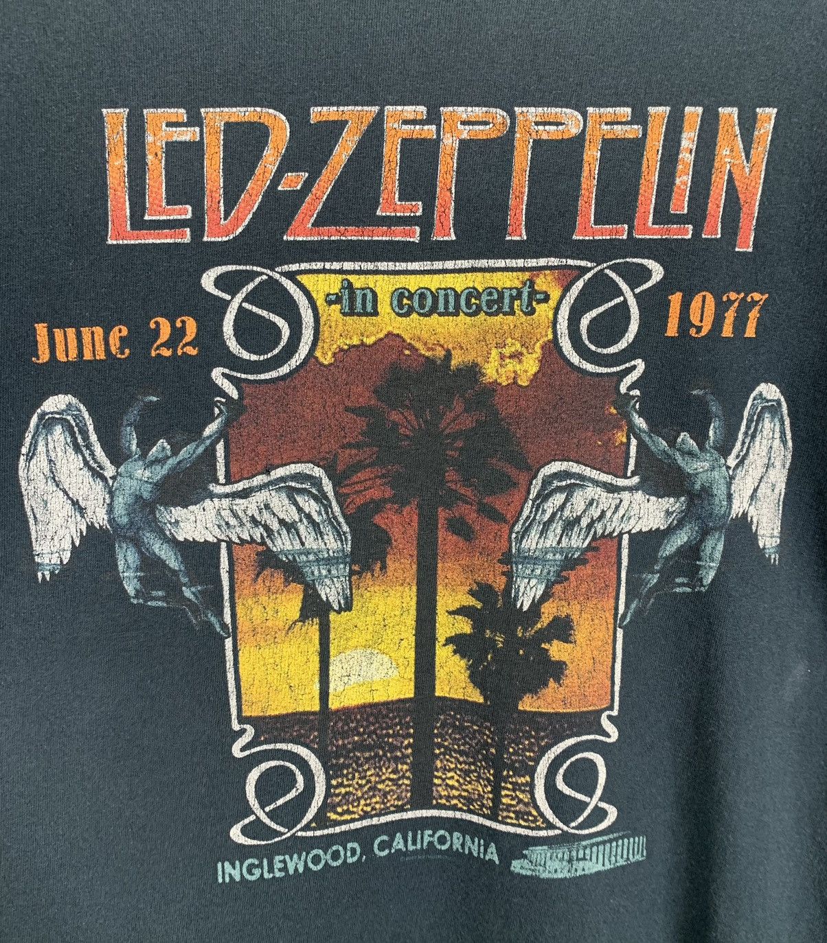 Band Tees Vintage 2007 Led Zeppelin T-shirt Size US S / EU 44-46 / 1 - 9 Thumbnail
