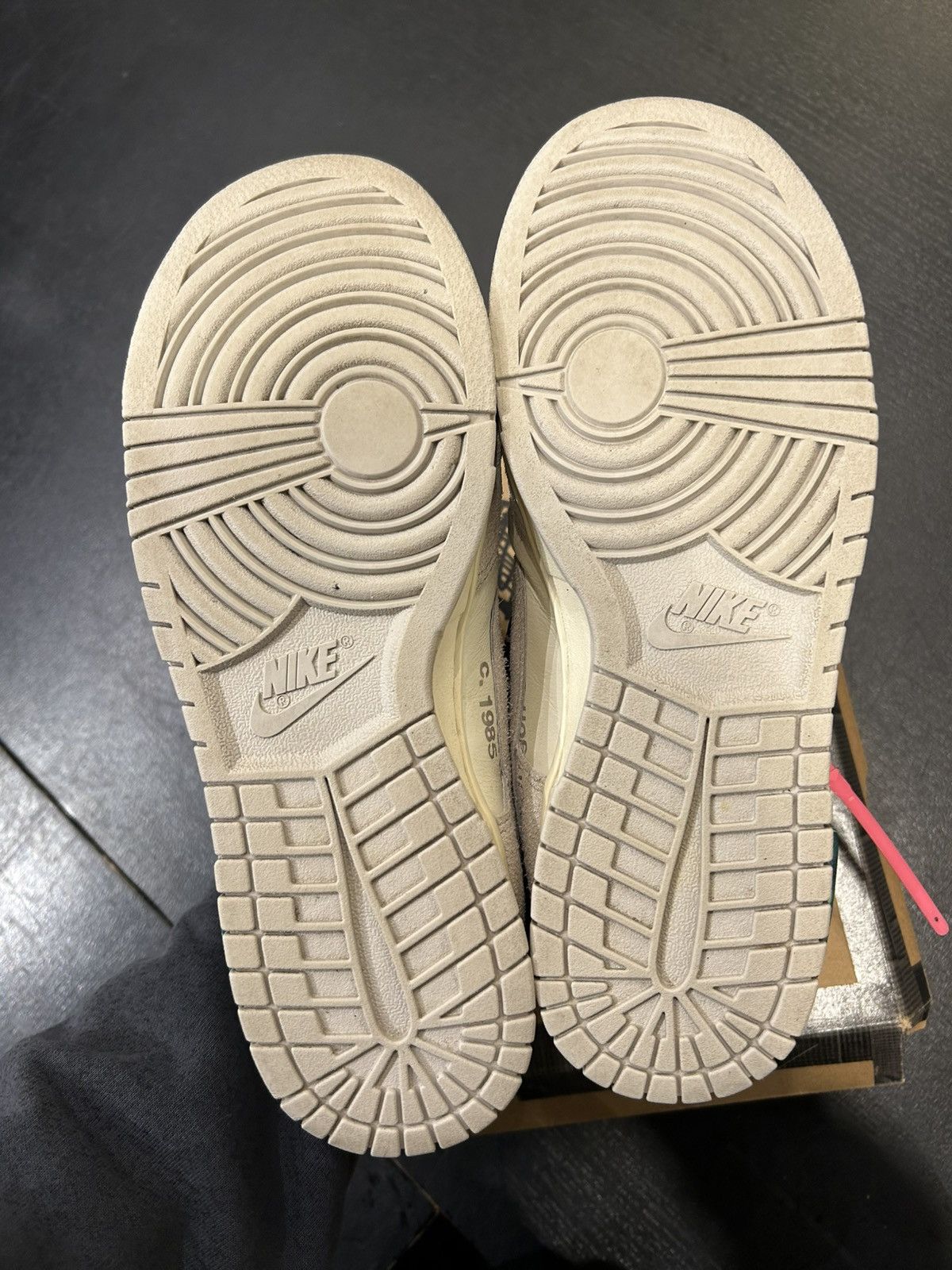 Nike × Off-White Off-White X Nike Dunk Low ‘Lot 15’ Size US 9 / EU 42 - 5 Thumbnail