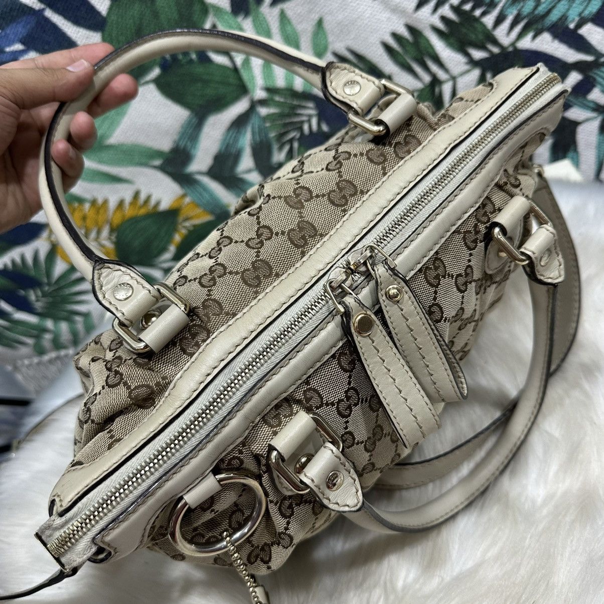 Gucci Authentic GUCCI GG Sukey Handbag/ Shoulder Bag Size ONE SIZE - 9 Thumbnail