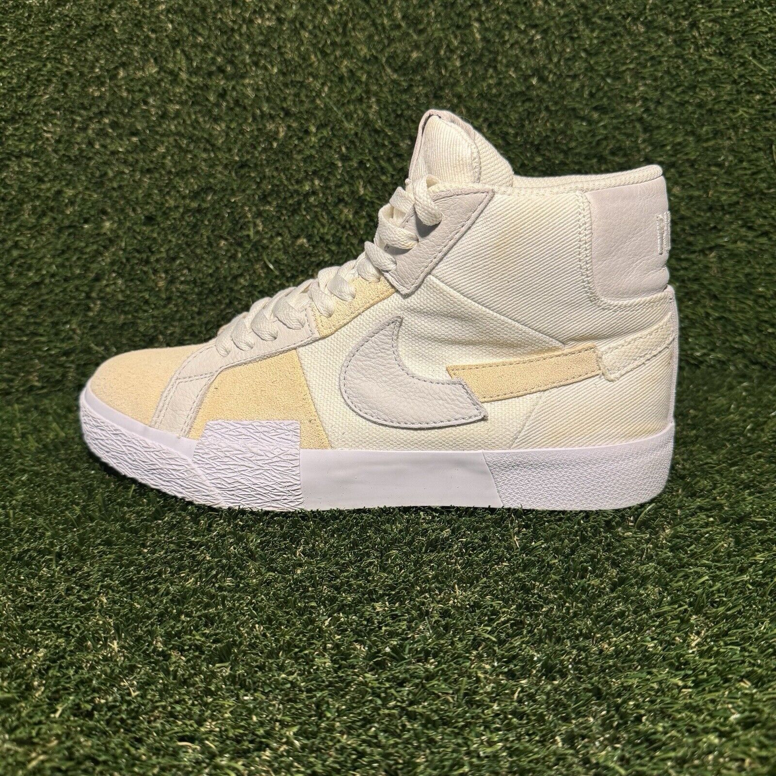 Nike Size 7 - Nike Zoom Blazer Premium SB Mid White Sail Size US 7 / EU 40 - 1 Thumbnail