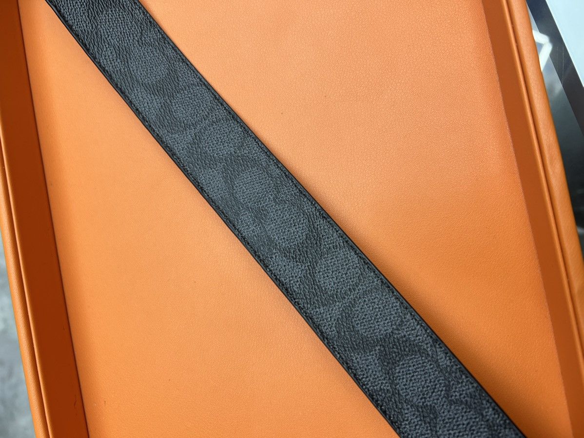 Coach Coach Plaque Buckle Cut-To- Size Reversible Belt Size 32 - 6 Thumbnail
