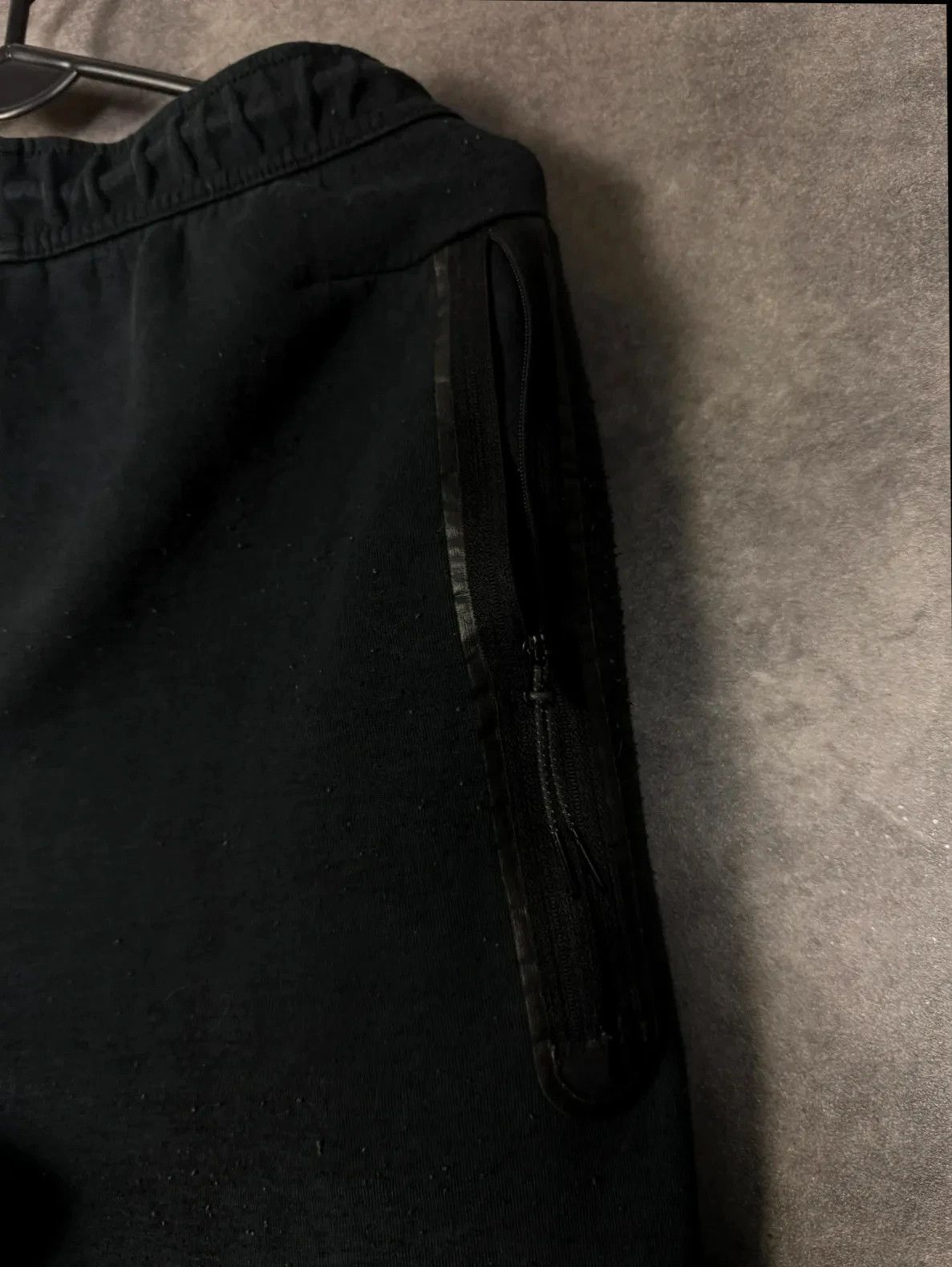 Nike Nike Tech Fleece sweatpants black print spellout joggers Size US 30 / EU 46 - 8 Thumbnail