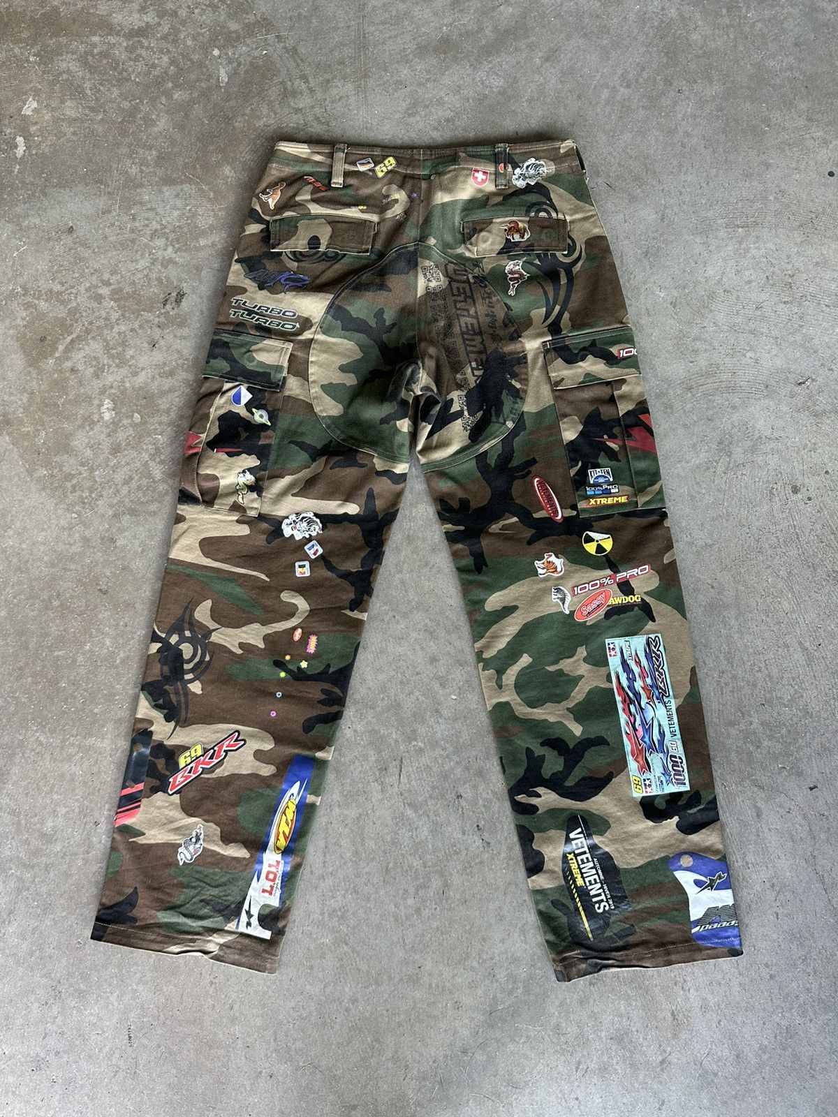 Vetements 2019 Vetements Camo Sticker Pants Size US 32 / EU 48 - 8 Thumbnail
