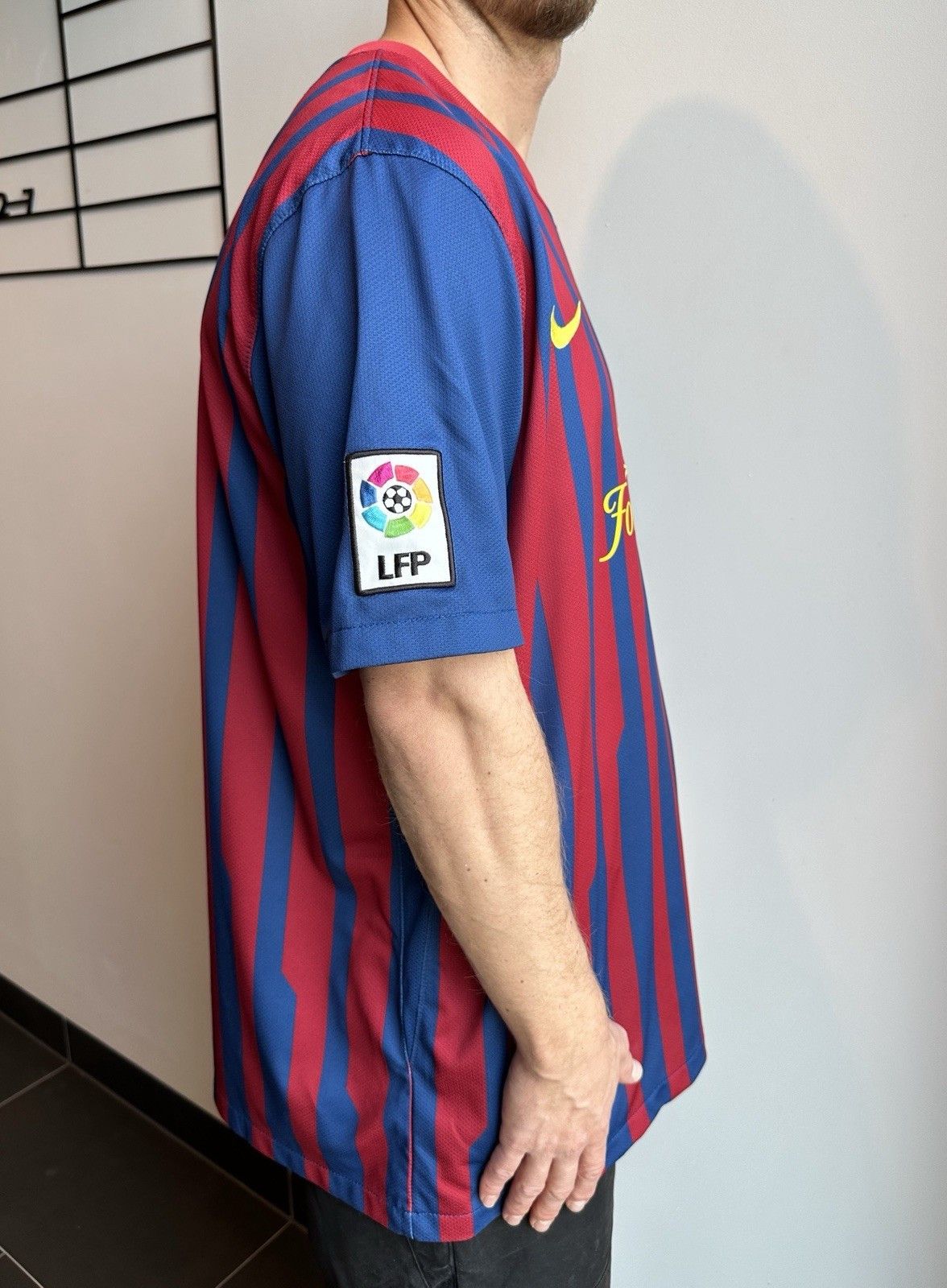 Nike Fc Barcelona 2011 2012 Home Jersey Shirt Soccer Nike Mens Size US XL / EU 56 / 4 - 9 Thumbnail