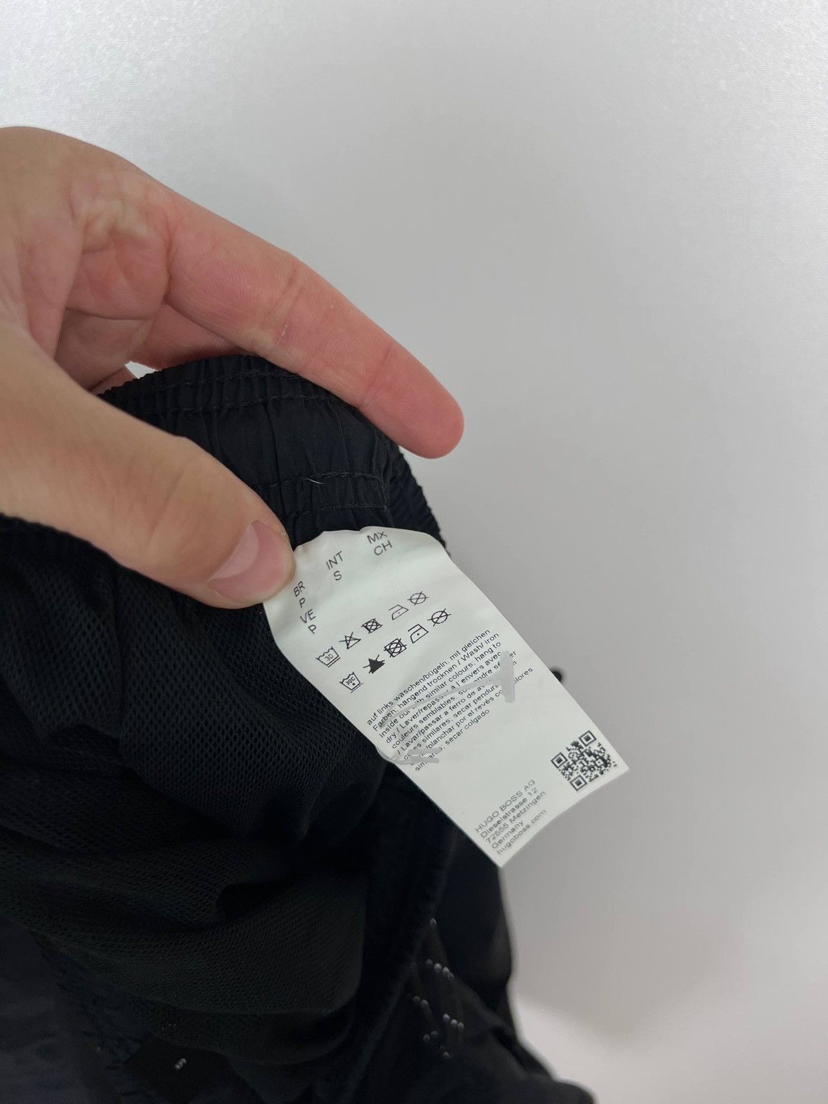Hugo Boss Hugo Boss luxury Shorts size 30 S Size US 30 / EU 46 - 5 Thumbnail