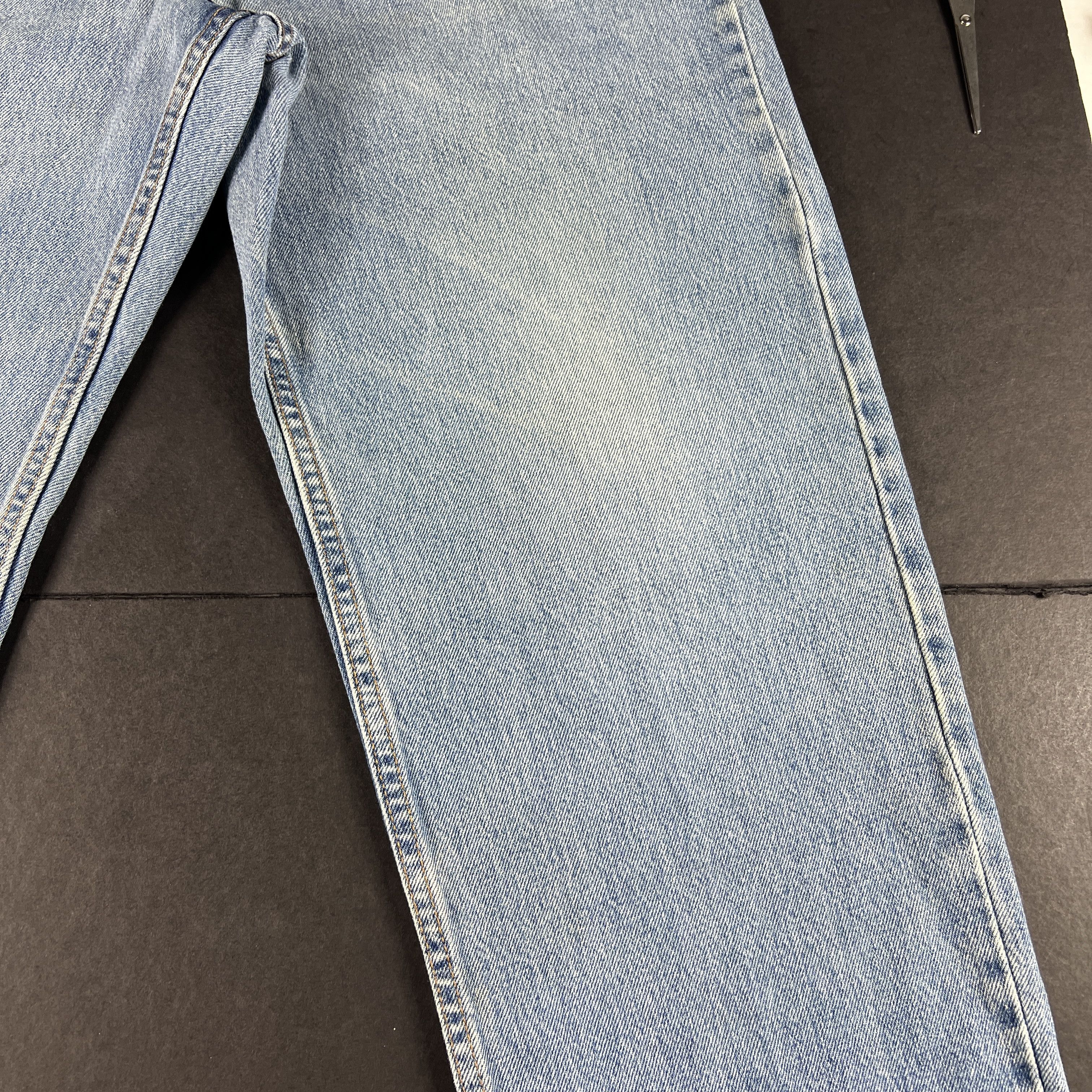 Levi's × Vintage Y2K Levi's Jeans 550 Relaxed Blue Dingy Denim Size US 34 / EU 50 - 6 Thumbnail
