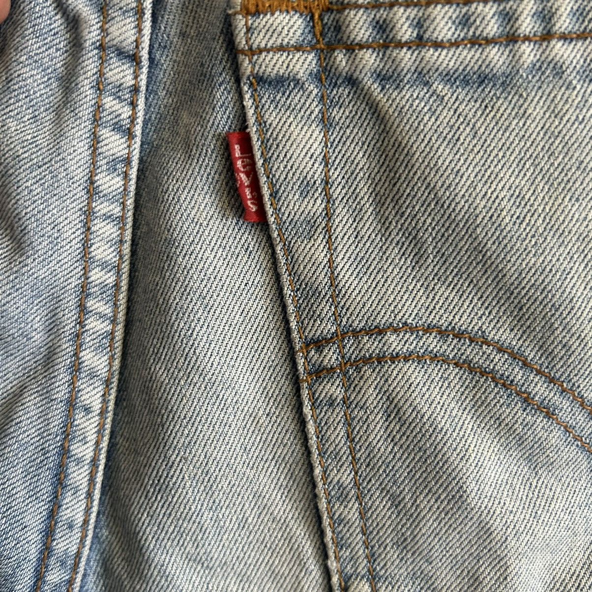 Levi's Vintage Levi’s Blue Wash Denim Size US 28 / EU 44 - 9 Thumbnail
