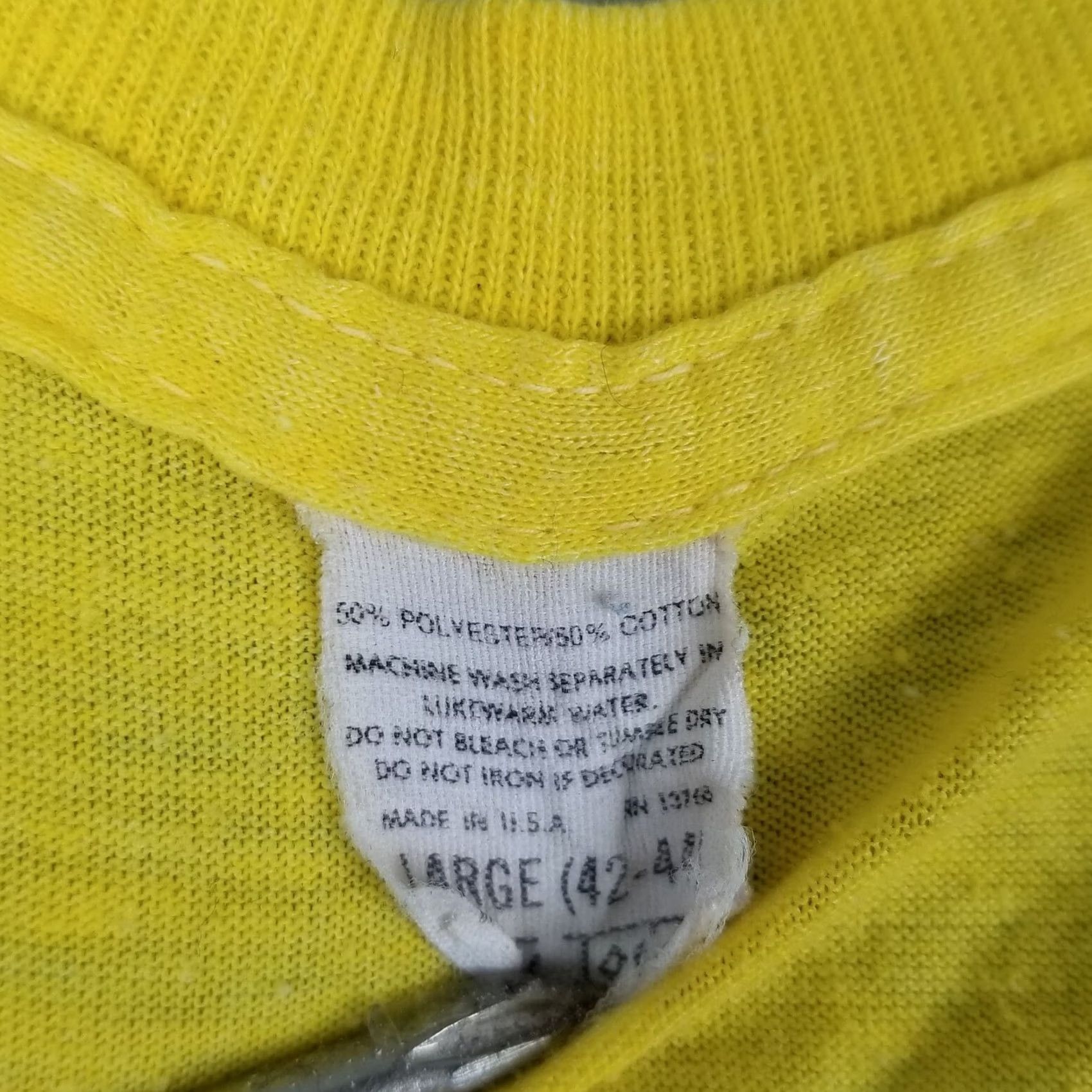 Vintage Vintage California Volleyball T Shirt Large Adult Mens Womens Unisex L Yellow 1980s USA USVBA Junior Championship Size US L / EU 52-54 / 3 - 2 Thumbnail