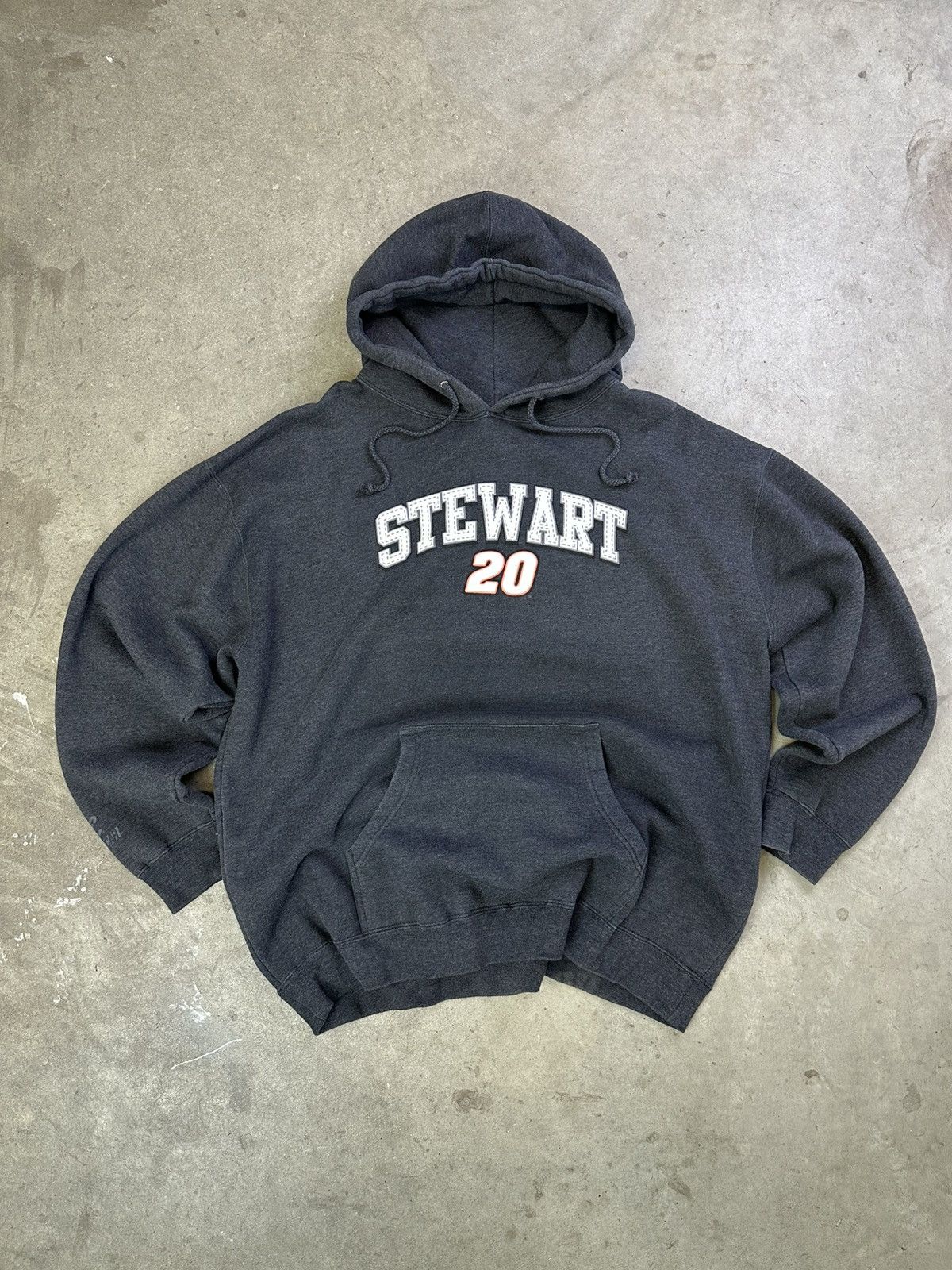 NASCAR Nascar Tony Stewart Spellout Hoodie XXL Size US XXL / EU 58 / 5 - 1 Thumbnail