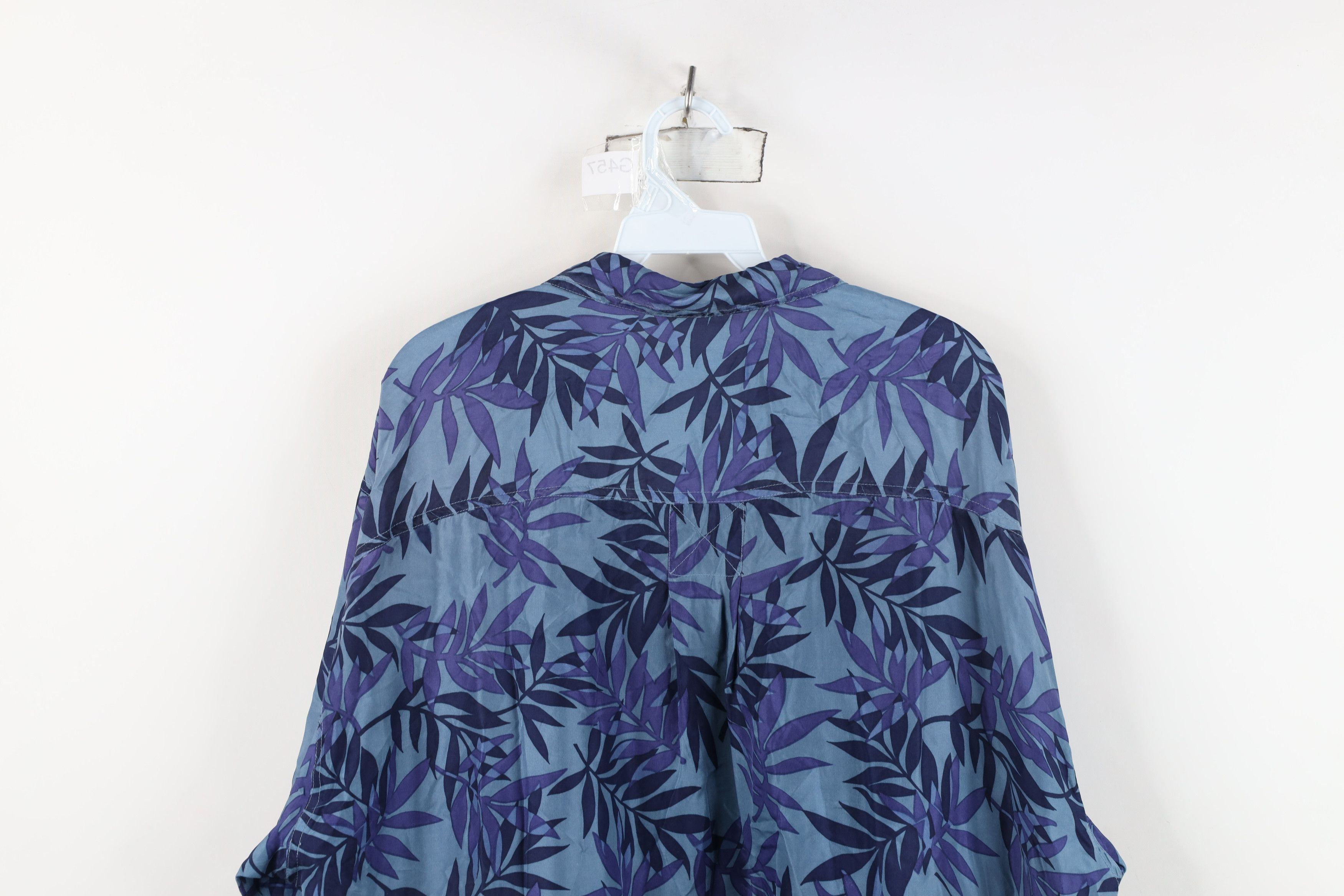 Vintage Vintage 90s Streetwear Leaf Hawaiian Collared Button Shirt Size US XL / EU 56 / 4 - 11 Thumbnail