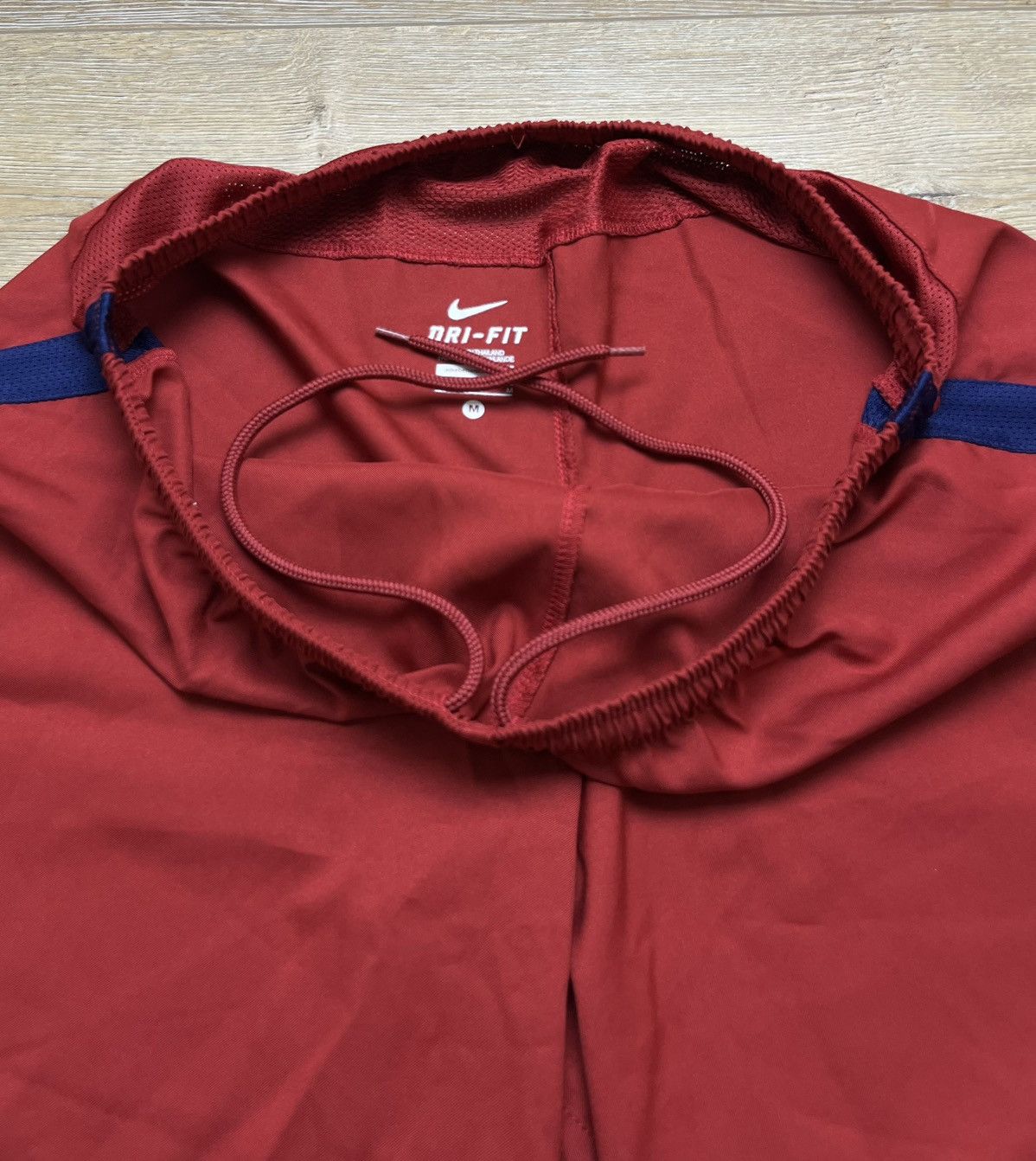 Nike VINTAGE NIKE BARCELONA SHORTS Size US 32 / EU 48 - 5 Thumbnail