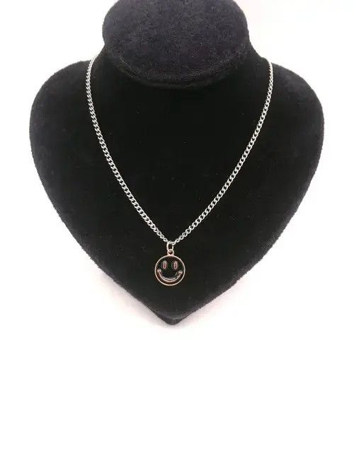 VIBE Smiley Face Pendant Necklace Chain Size ONE SIZE - 4 Thumbnail