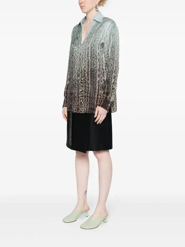 Fendi o1loc1c0126 Animal-Print Silk Shirt in Blue Size M / US 6-8 / IT 42-44 - 2 Thumbnail