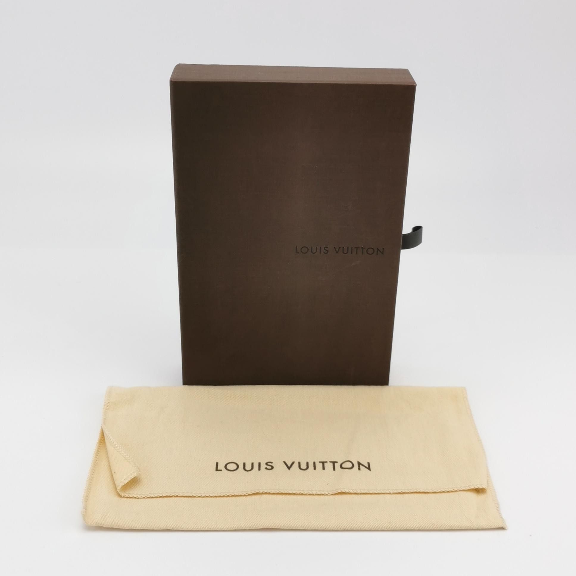 Louis Vuitton Louis Vuitton (LV) Josephine leather solid color water ripp Size ONE SIZE - 9 Thumbnail