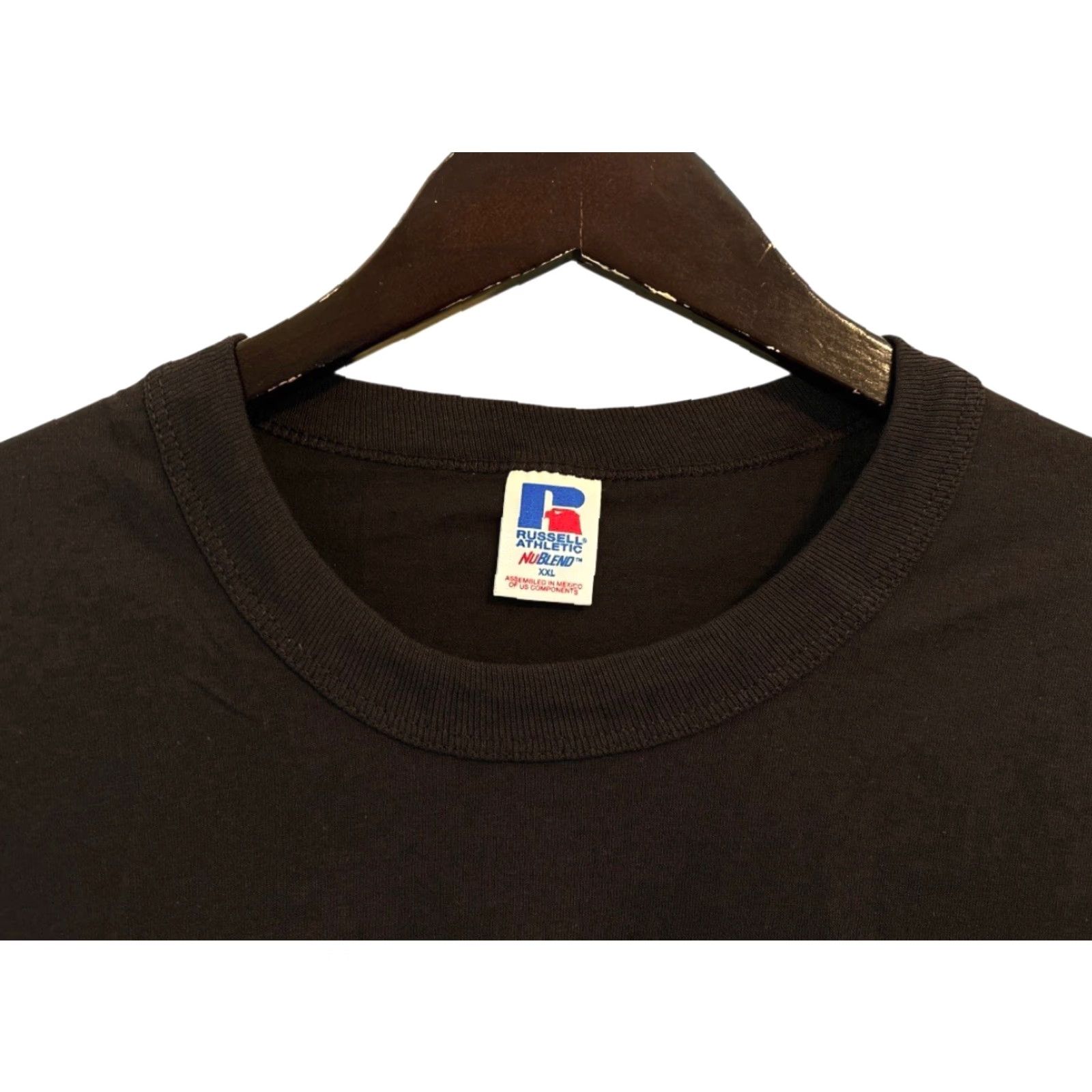 Russell Athletic VINTAGE Russell Athletic T-Shirt Mens 2XL Crew Neck Brown 90s Deadstock NWOT Athletic 90s Mens Size US XXL / EU 58 / 5 - 2 Thumbnail