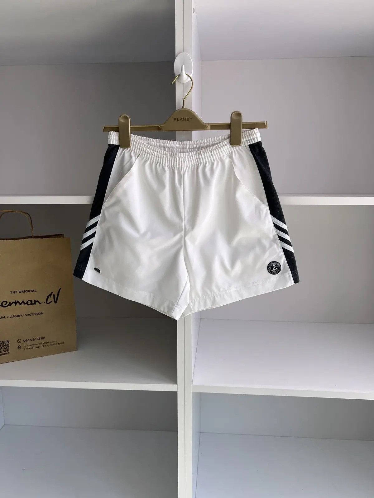 Adidas × Vintage Vintage Adidas Roland Garros Paris Shorts Size US 30 / EU 46 - 1 Thumbnail