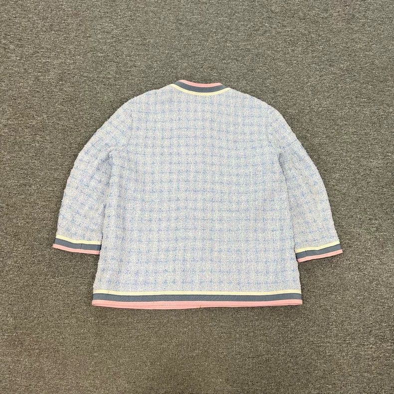 Gucci Gucci Blue and pink tweed gold buckle small fragrance jacke Size US XS / EU 42 / 0 - 3 Thumbnail