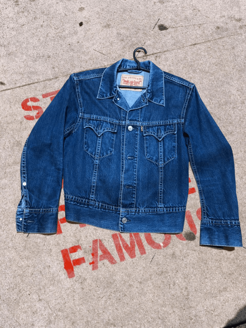 Levi's LEVIS Men’s Denim Jacket Classic Cut STREETWEAR SIZE L Size US L / EU 52-54 / 3 - 1 Thumbnail