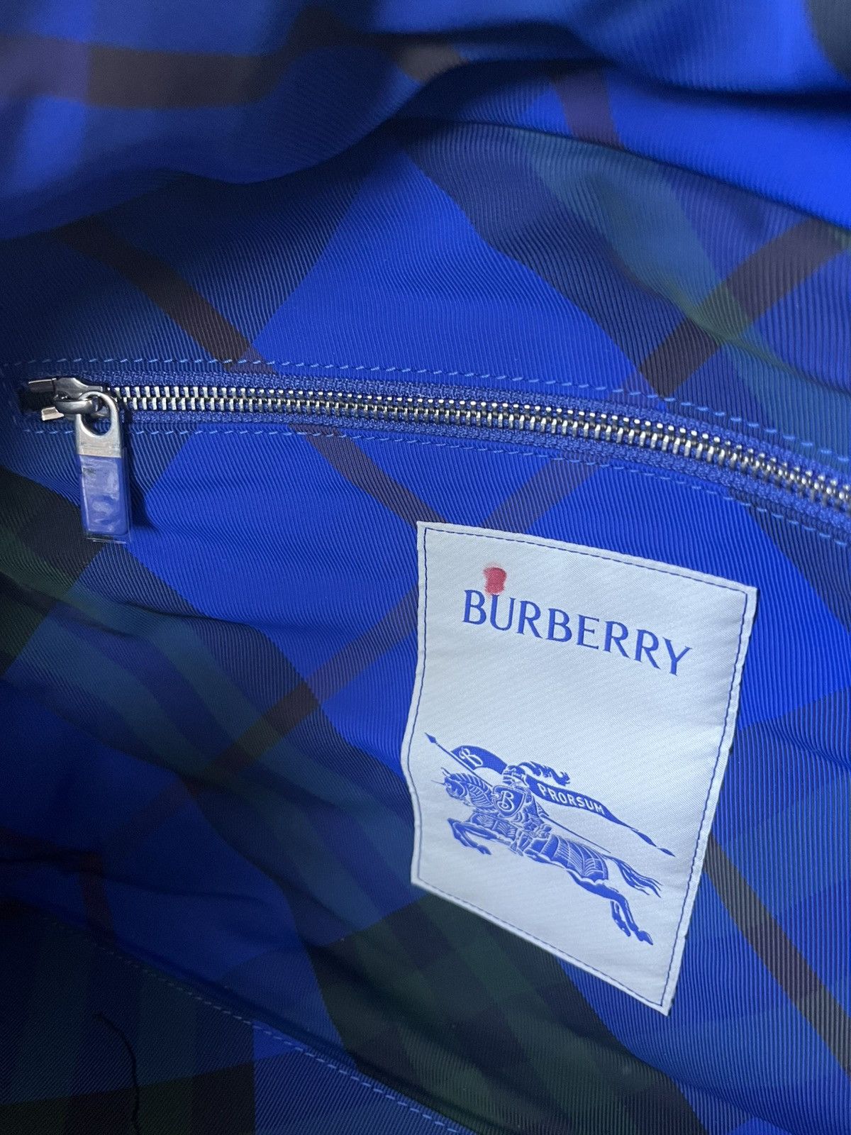 Burberry Burberry Medium Shield Duffle Bag Size ONE SIZE - 15 Thumbnail