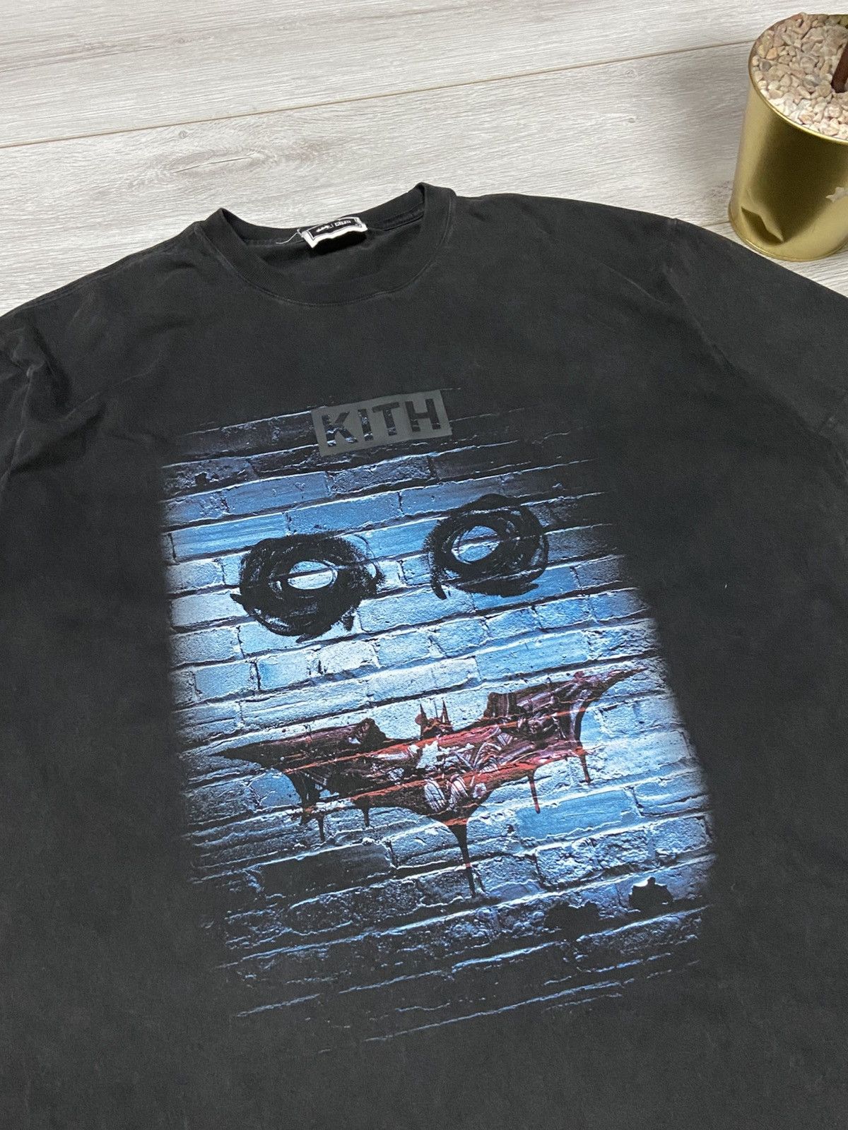 Kith Kith Batman Dark Knight Teaser Vintage Tee Black Size XXL Size US M / EU 48-50 / 2 - 5 Thumbnail