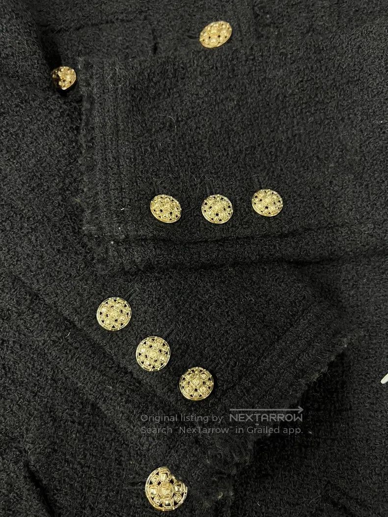 Chanel Chanel Kangpeng Street Series Black and Gold V-neck Four-p Size S / US 4 / IT 40 - 3 Thumbnail
