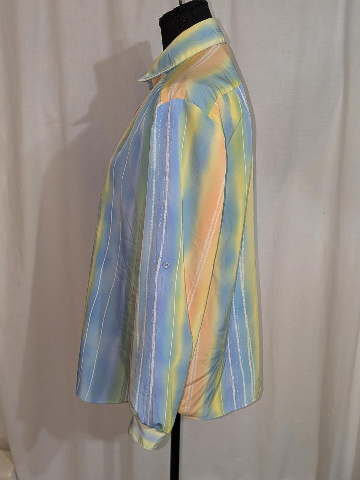 Designer VTG 80s All Hours Pastel Watercolor Button Down Blouse Sz M Size M / US 6-8 / IT 42-44 - 5 Thumbnail