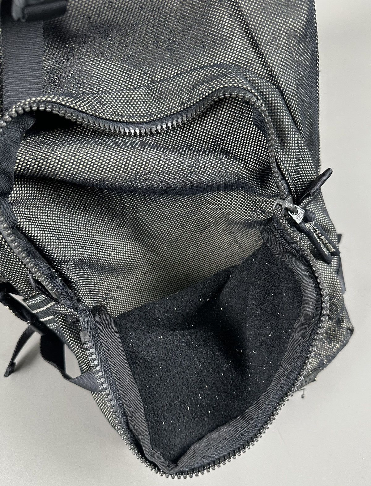 Yohji Yamamoto 90’s Ysaccs Pour Homme - Yohji Yamamoto Mesh Cross Body Bag Size ONE SIZE - 11 Thumbnail