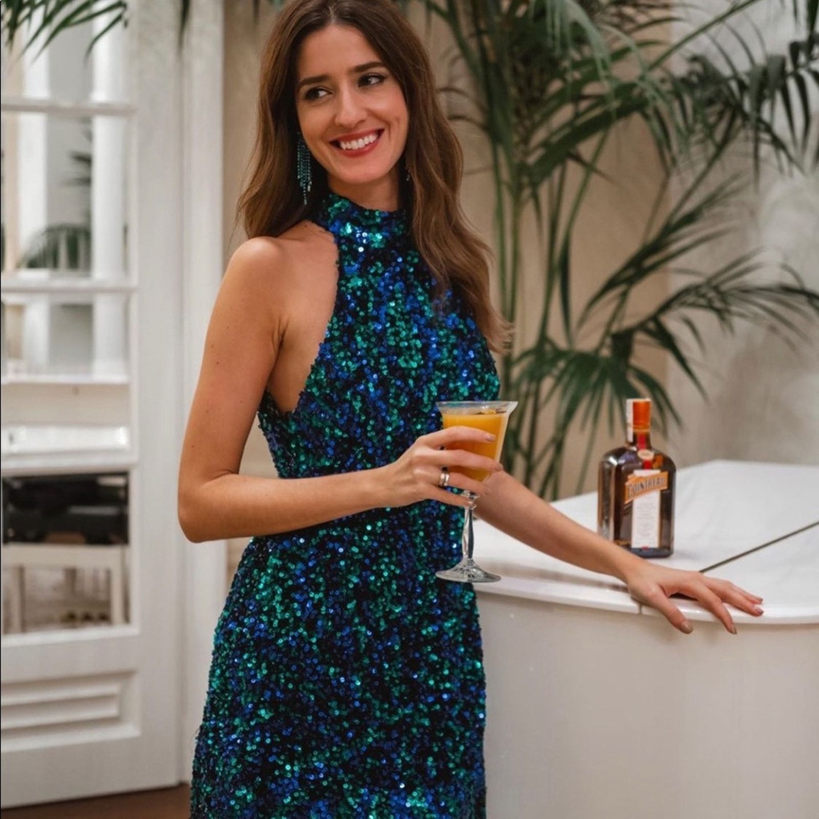 Zara ZARA BLOGGER FAVORITE SEQUIN HALTER DRESS Size XS / US 0-2 / IT 36-38 - 3 Thumbnail