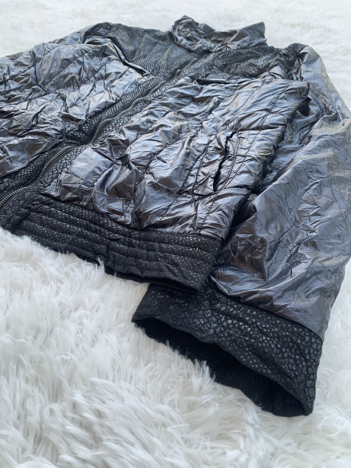 Japanese Brand Pythons Pattern Buckle Neck Puffer Jacket Size US M / EU 48-50 / 2 - 9 Thumbnail