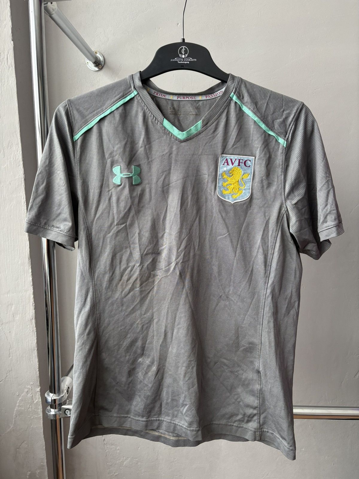 Under Armour 2018/19 Under Armour Aston Villa Training Soccer Jersey M/L Size US L / EU 52-54 / 3 - 3 Thumbnail