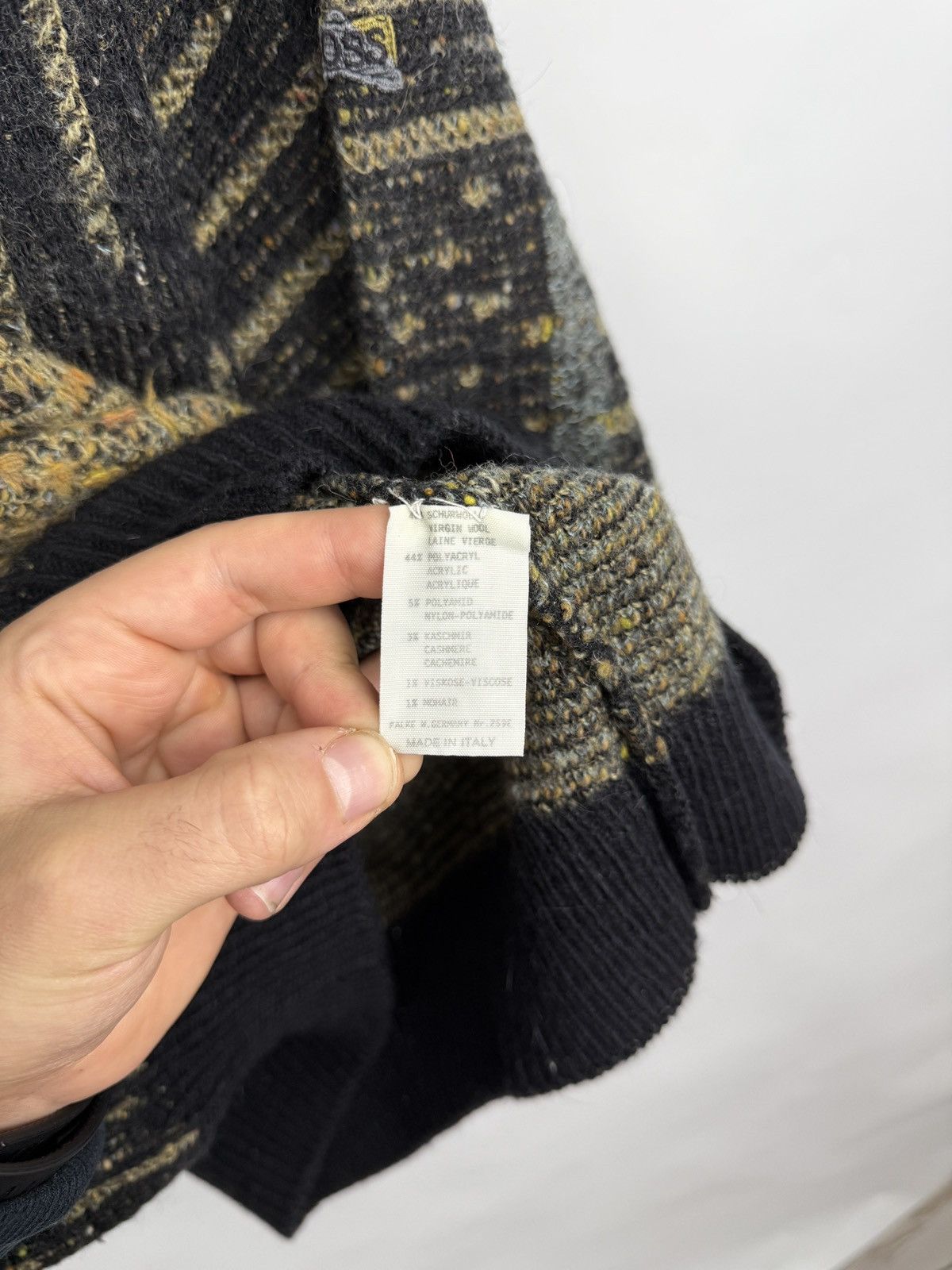 Hugo Boss 🇮🇹 Vintage 90s Hugo Boss Archive Knit Sweaters Made in Italy Size US M / EU 48-50 / 2 - 7 Thumbnail