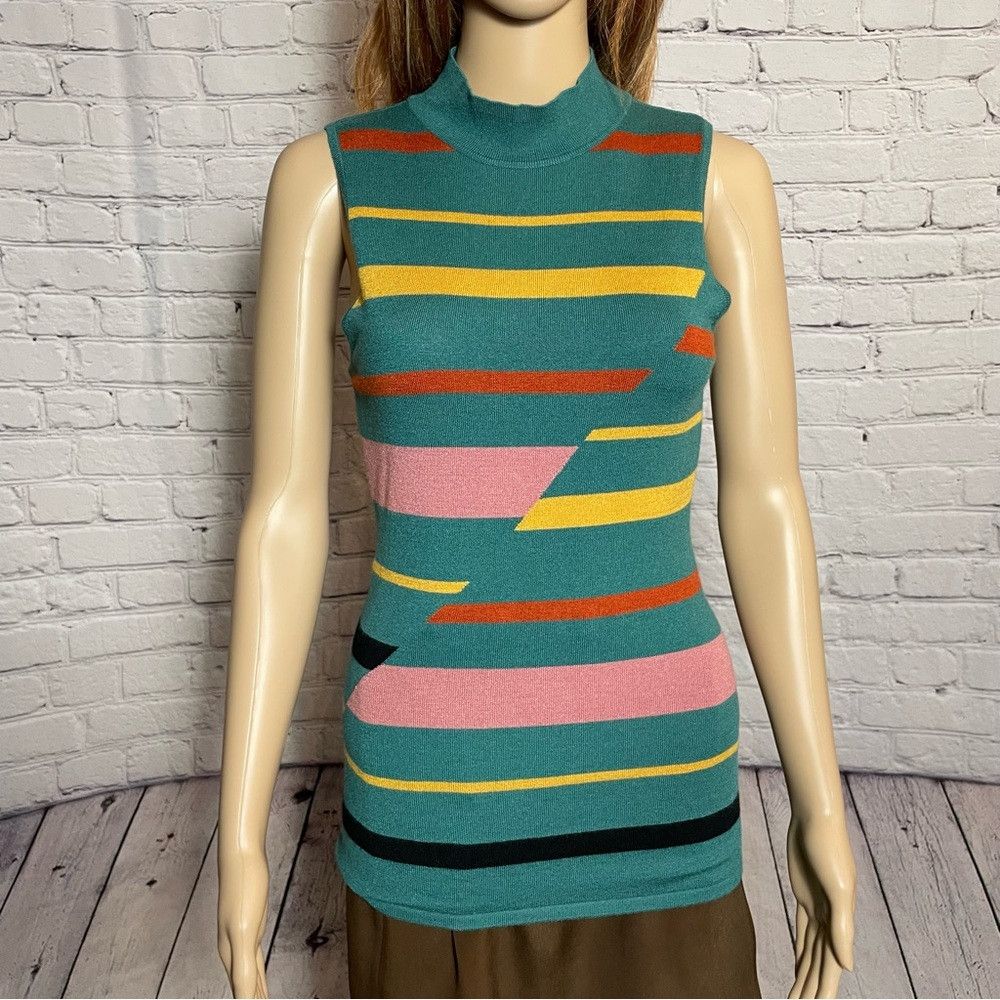 Bcbgmaxazria NWT New $138 BCBGMaxAzaria Stripe Mock Neck Sleeveless Swea Size S / US 4 / IT 40 - 9 Thumbnail