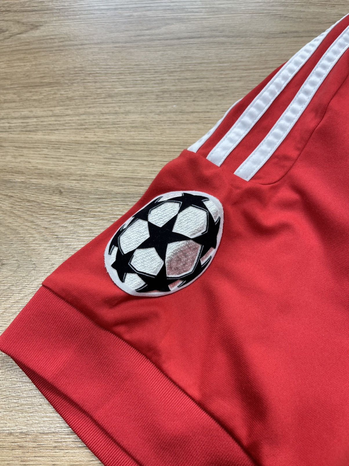 Adidas Adidas Real Madrid 2011-12 Third Kit Red T-Shirt Jersey Size US XL / EU 56 / 4 - 7 Thumbnail