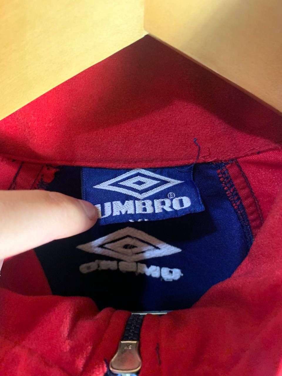 Umbro × Vintage VERY RARE UMBRO VELOURS FC MANCHESTER UNITED LIGHT JACKET Size US XL / EU 56 / 4 - 3 Thumbnail