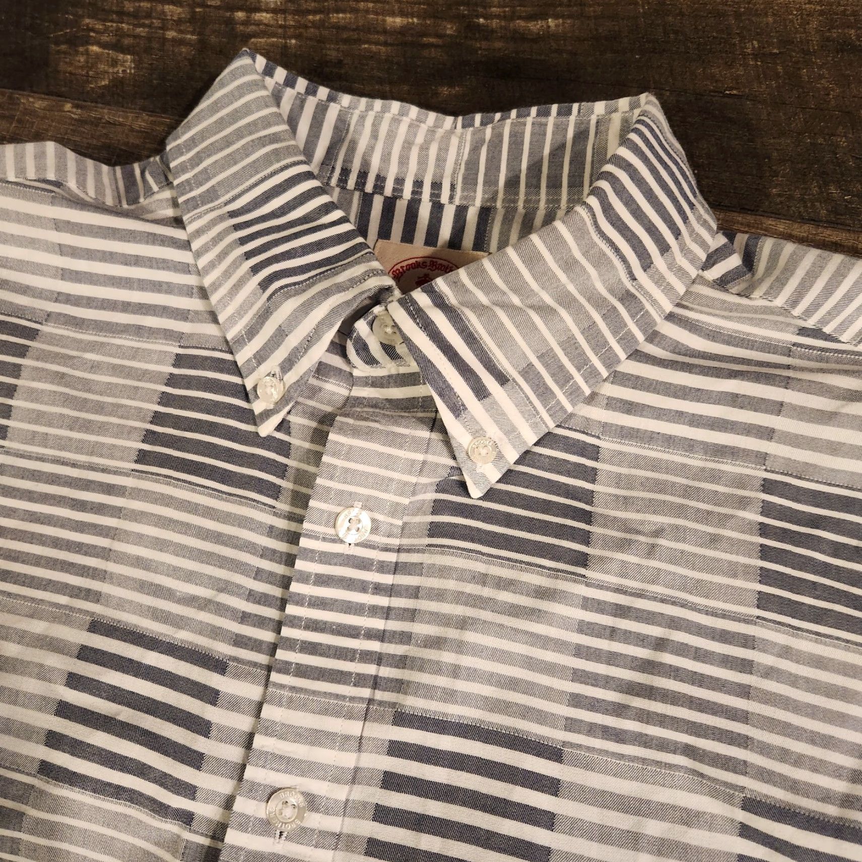 Brooks Brothers VINTAGE Brooks Brothers Red Fleece Shirt Button-Down Long Sleeve Gray Striped Mens Large Button-Up Casual, Workwear Mens Size US L / EU 52-54 / 3 - 2 Thumbnail