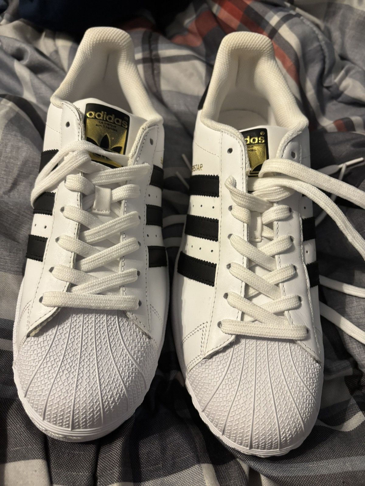 Adidas Adidas Superstars Size US 9 / EU 42 - 4 Thumbnail